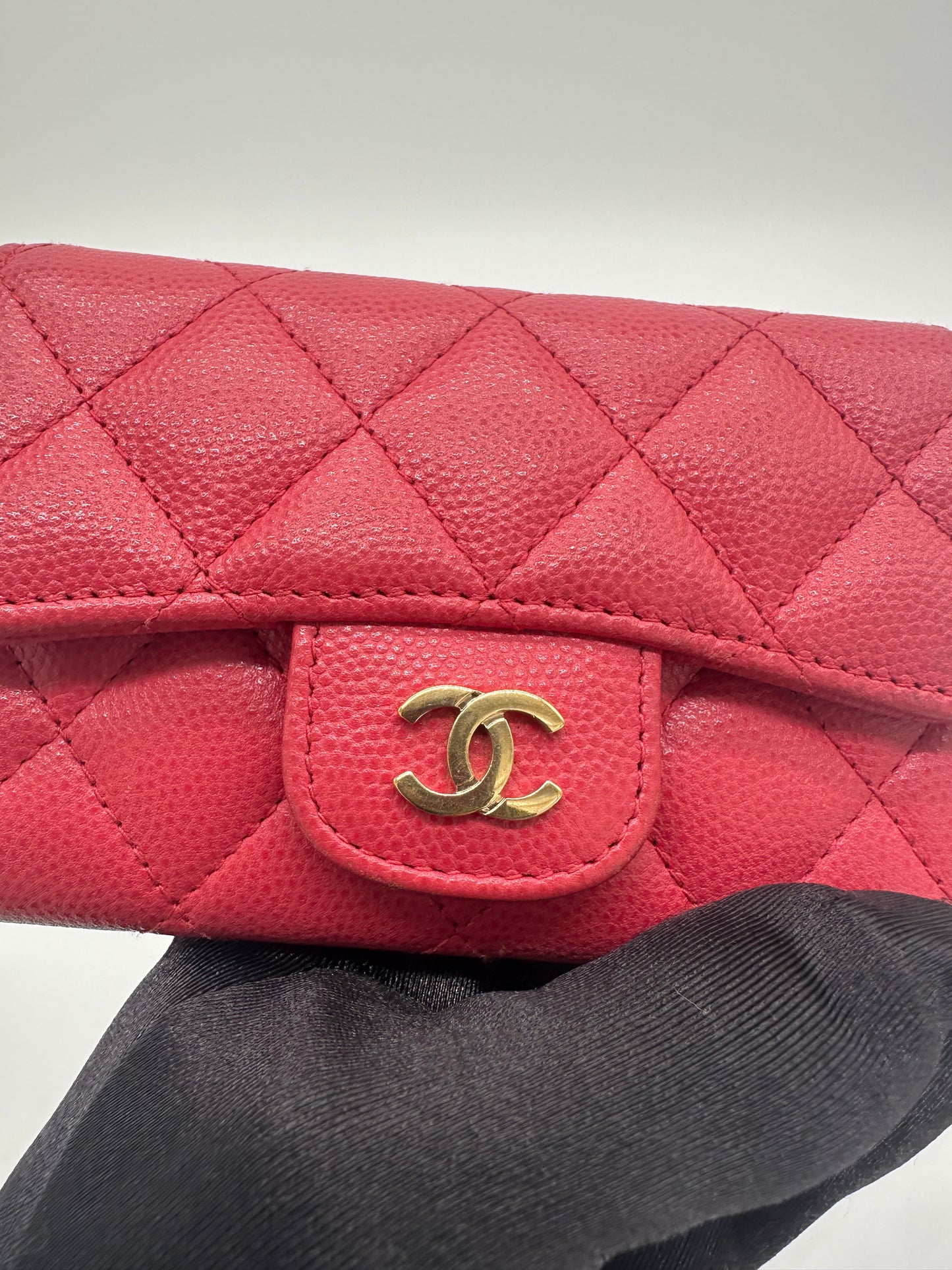 Luxury Soluciens Pre-Owned Chanel Flap Caviar Leather Card Holder