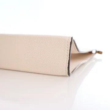 Luxury Soluciens Pre-owned Louis Vuitton By the Pool Toiletry 26