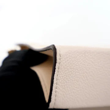 Luxury Soluciens Pre-owned Louis Vuitton By the Pool Toiletry 26