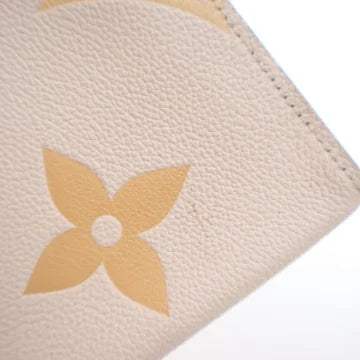 Luxury Soluciens Pre-owned Louis Vuitton By the Pool Toiletry 26
