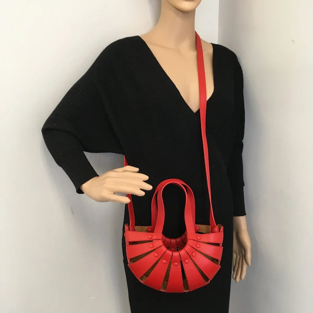 Luxury Soluciens Pre-Owned Bottega Veneta Shell Bag in Red Calfskin Leather
