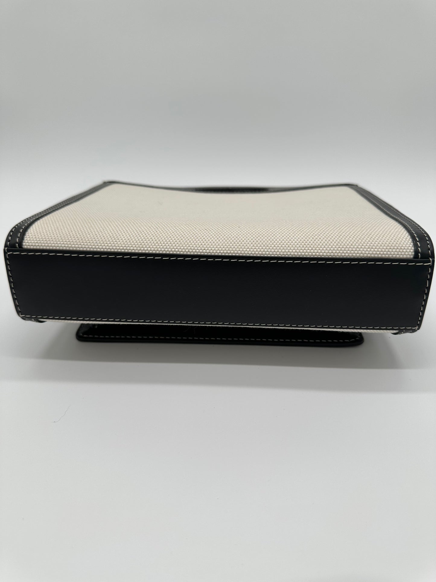 Luxury Soluciens Pre-owned Burberry mini pocket bag in black leather trim/canvas
