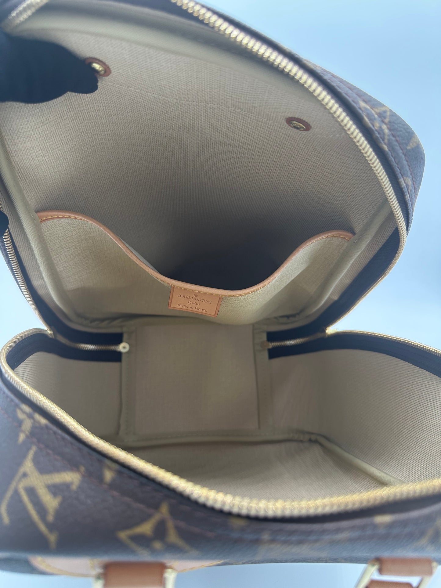 Luxury Soluciens Pre-owned Louis Vuitton Vintage monogram excursion bag