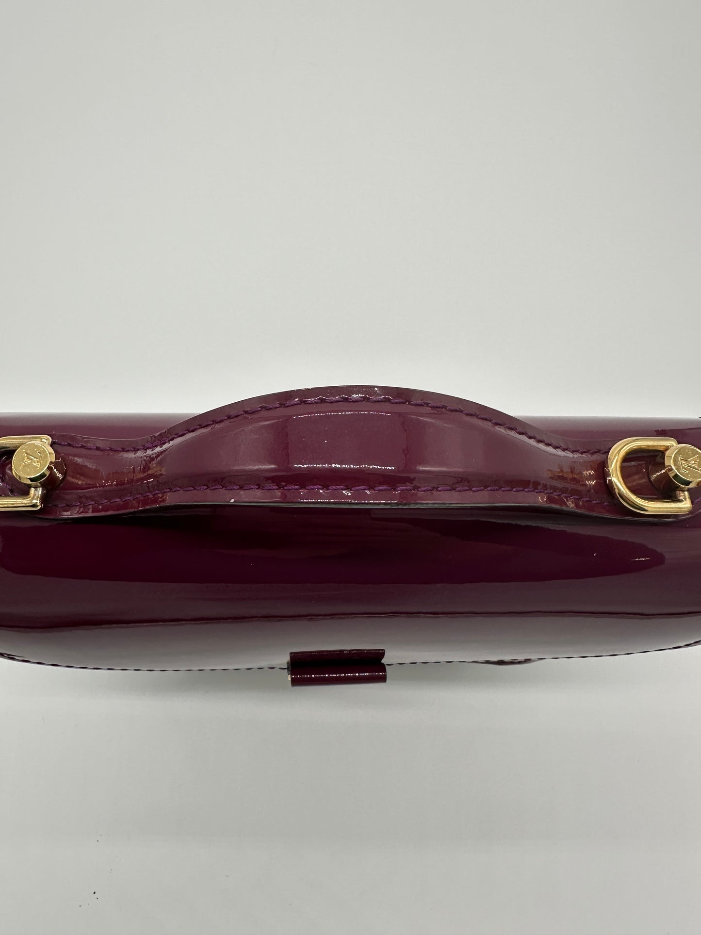 Luxury Soluciens Pre-owned Louis Vuitton patent leather two way crossbody bag