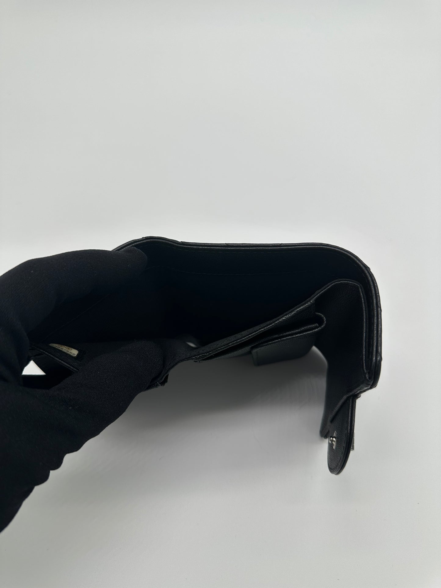 Luxury Soluciens Pre-owned Chanel all black leather trifold wallet