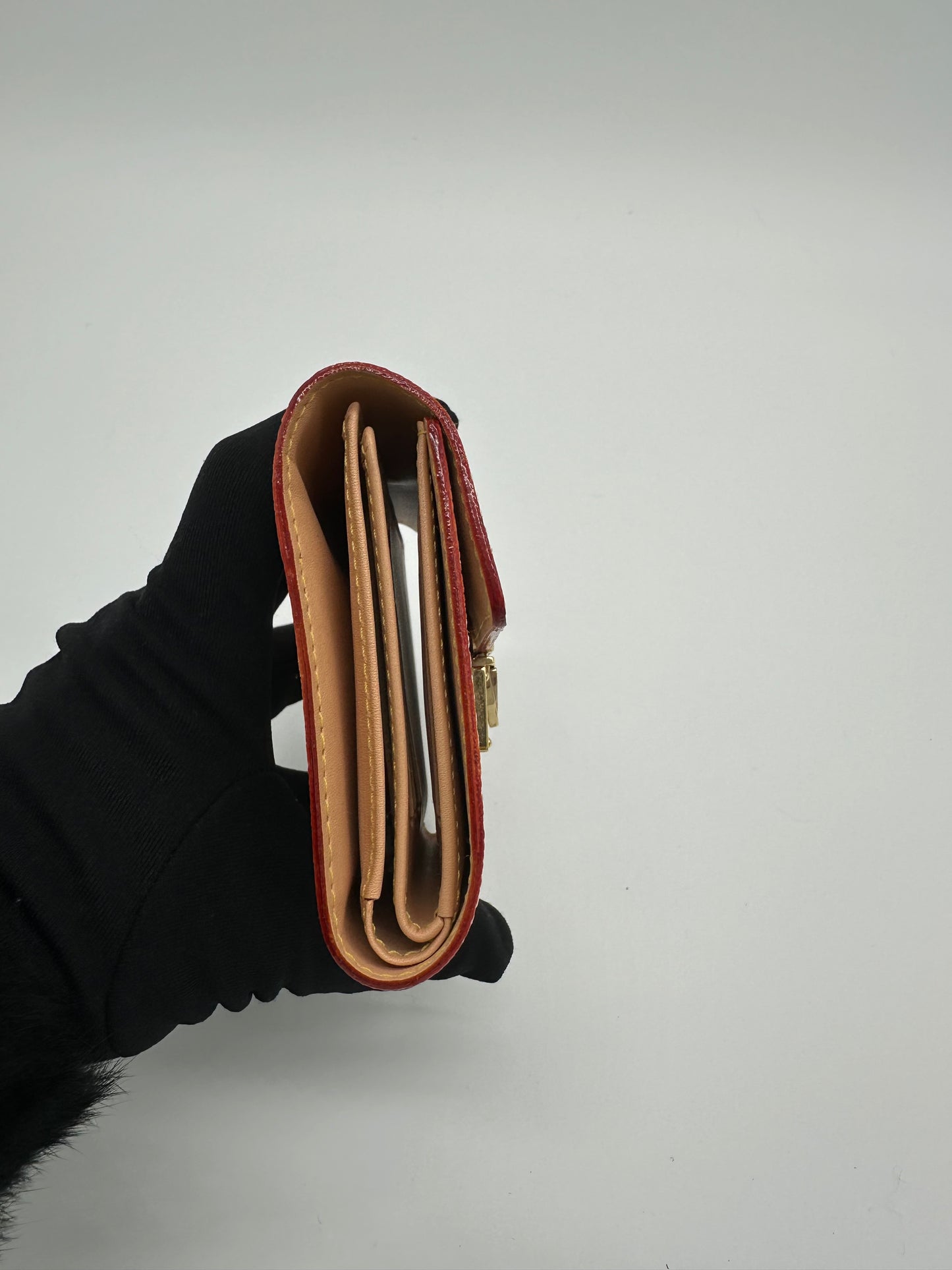 Luxury Soluciens Pre-owned Louis Vuitton multi-color tri-fold wallet in white