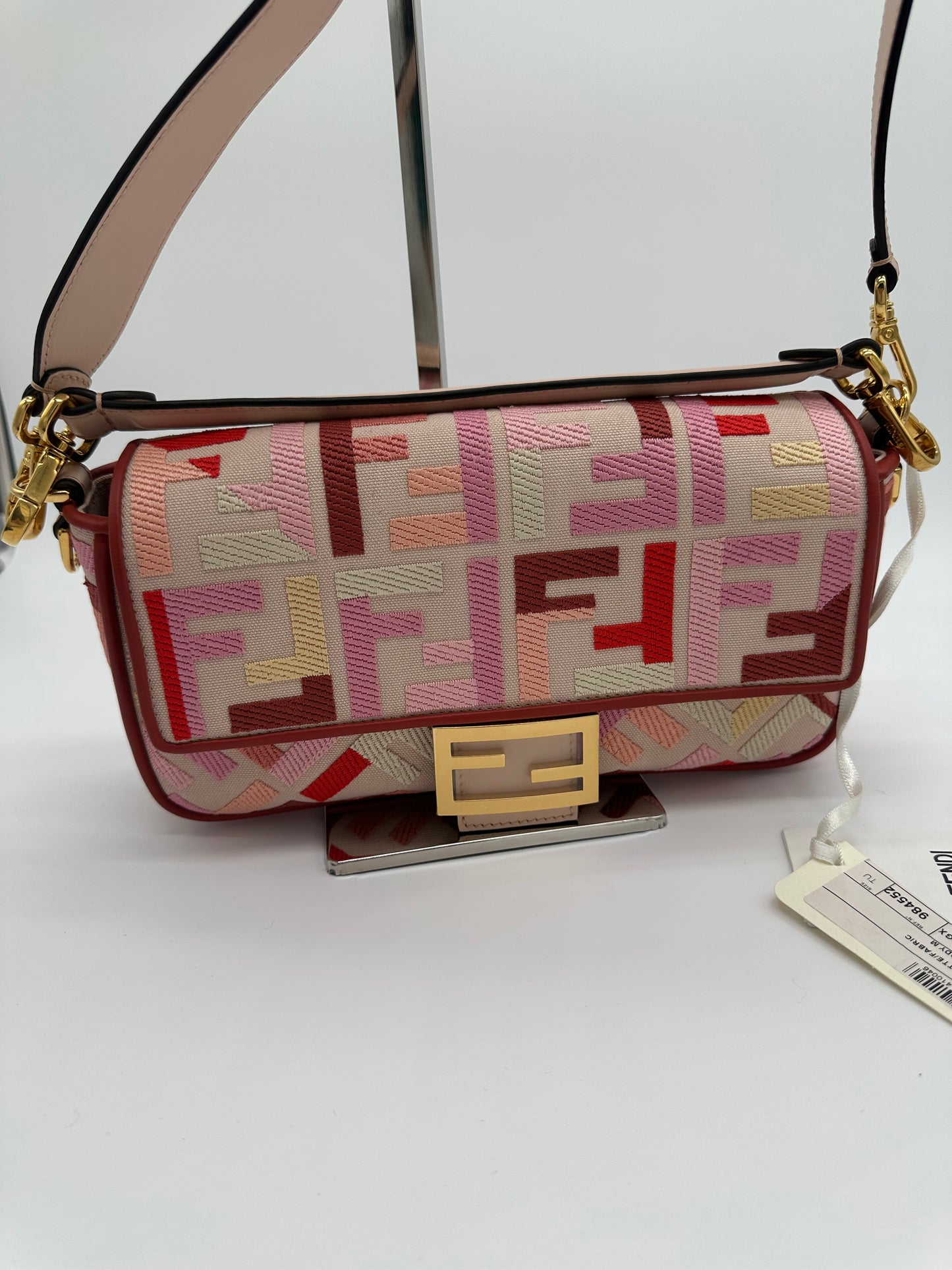 Luxury Soluciens Pre-owned Fendi Vitello King FF embroidered baguette, Multicolor