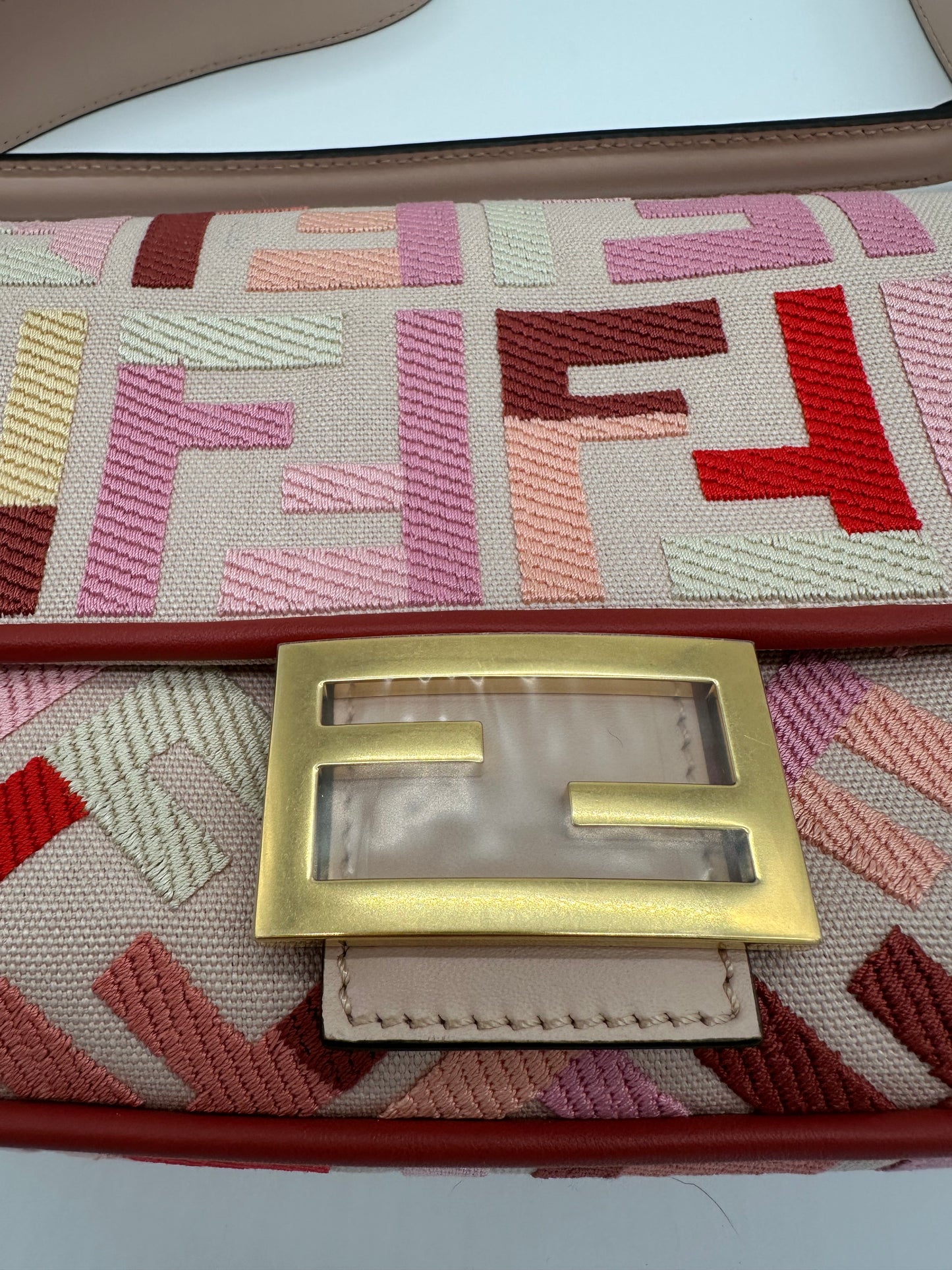 Luxury Soluciens Pre-owned Fendi Vitello King FF embroidered baguette, Multicolor