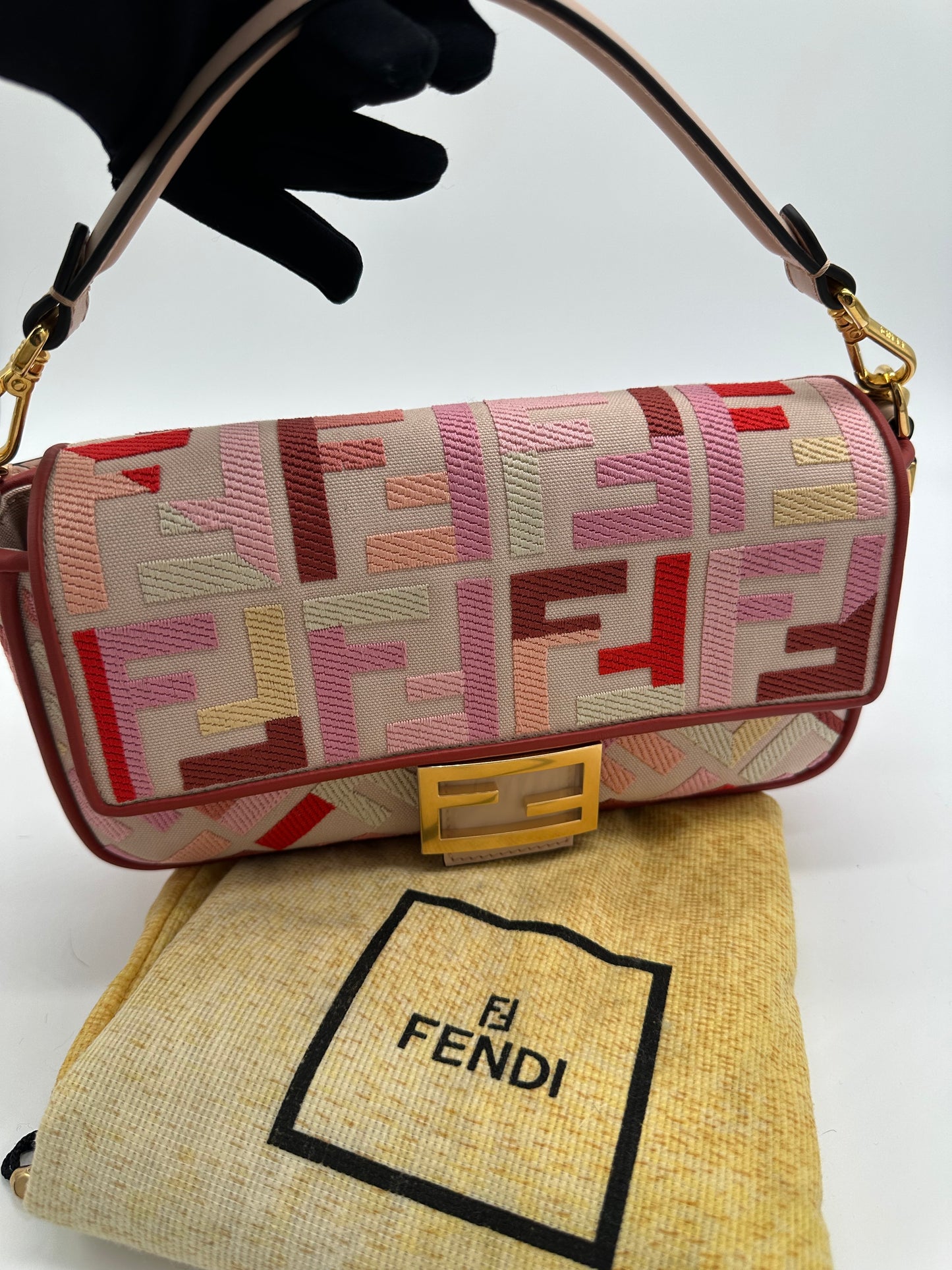 Luxury Soluciens Pre-owned Fendi Vitello King FF embroidered baguette, Multicolor