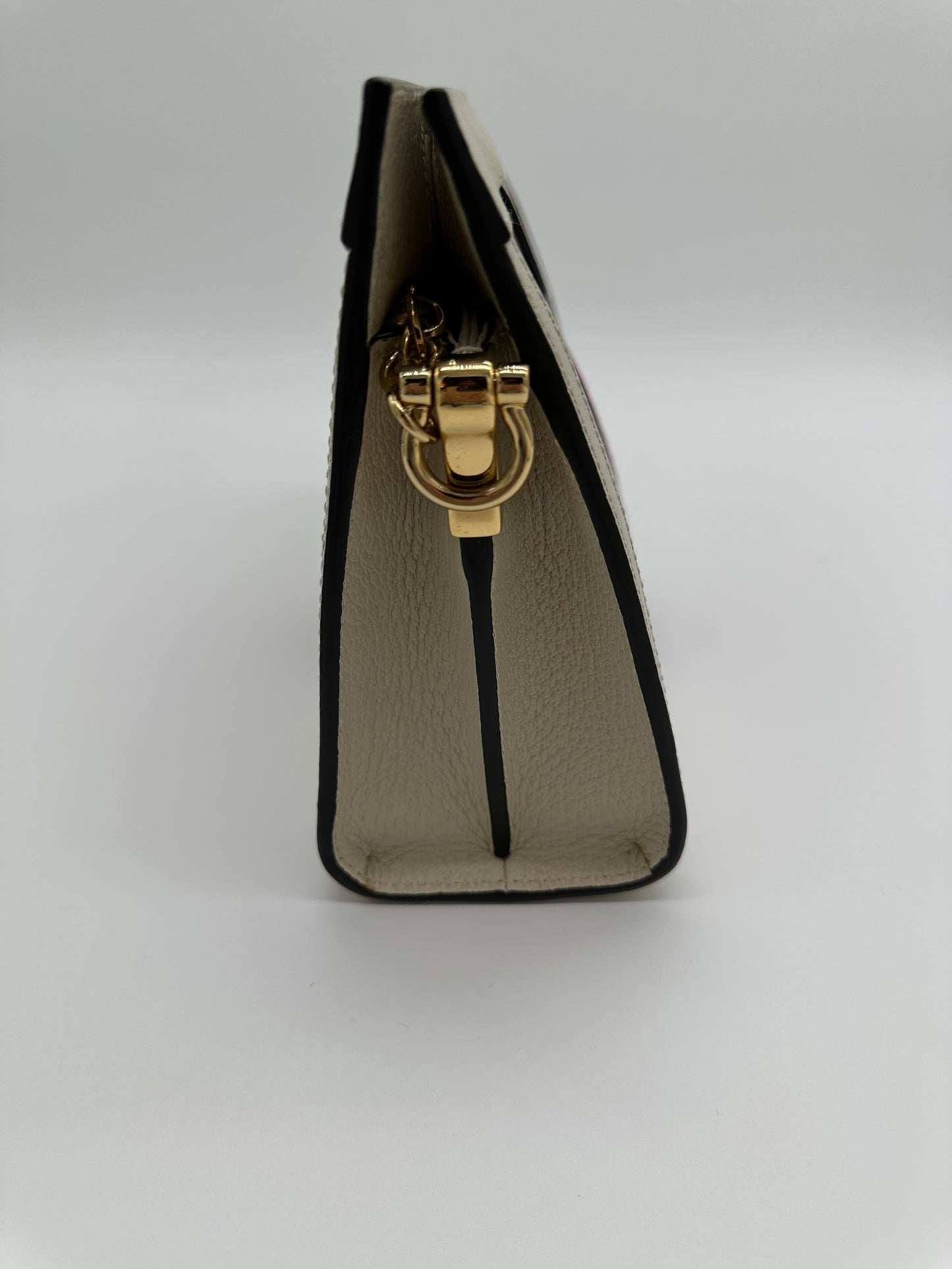 Luxury Soluciens Pre-owned Gucci Ophedia off-white leather shoulder bag
