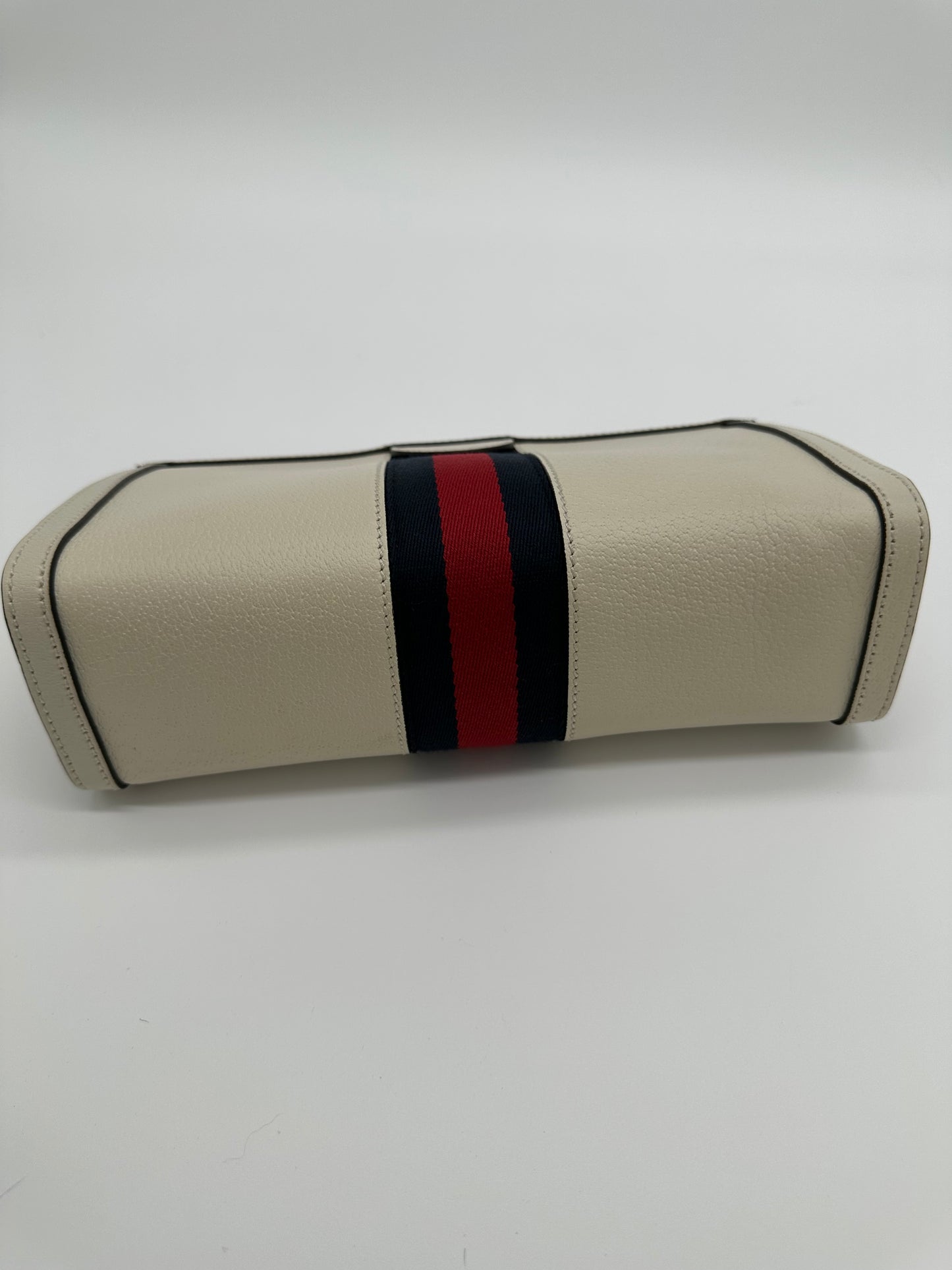 Luxury Soluciens Pre-owned Gucci Ophedia off-white leather shoulder bag