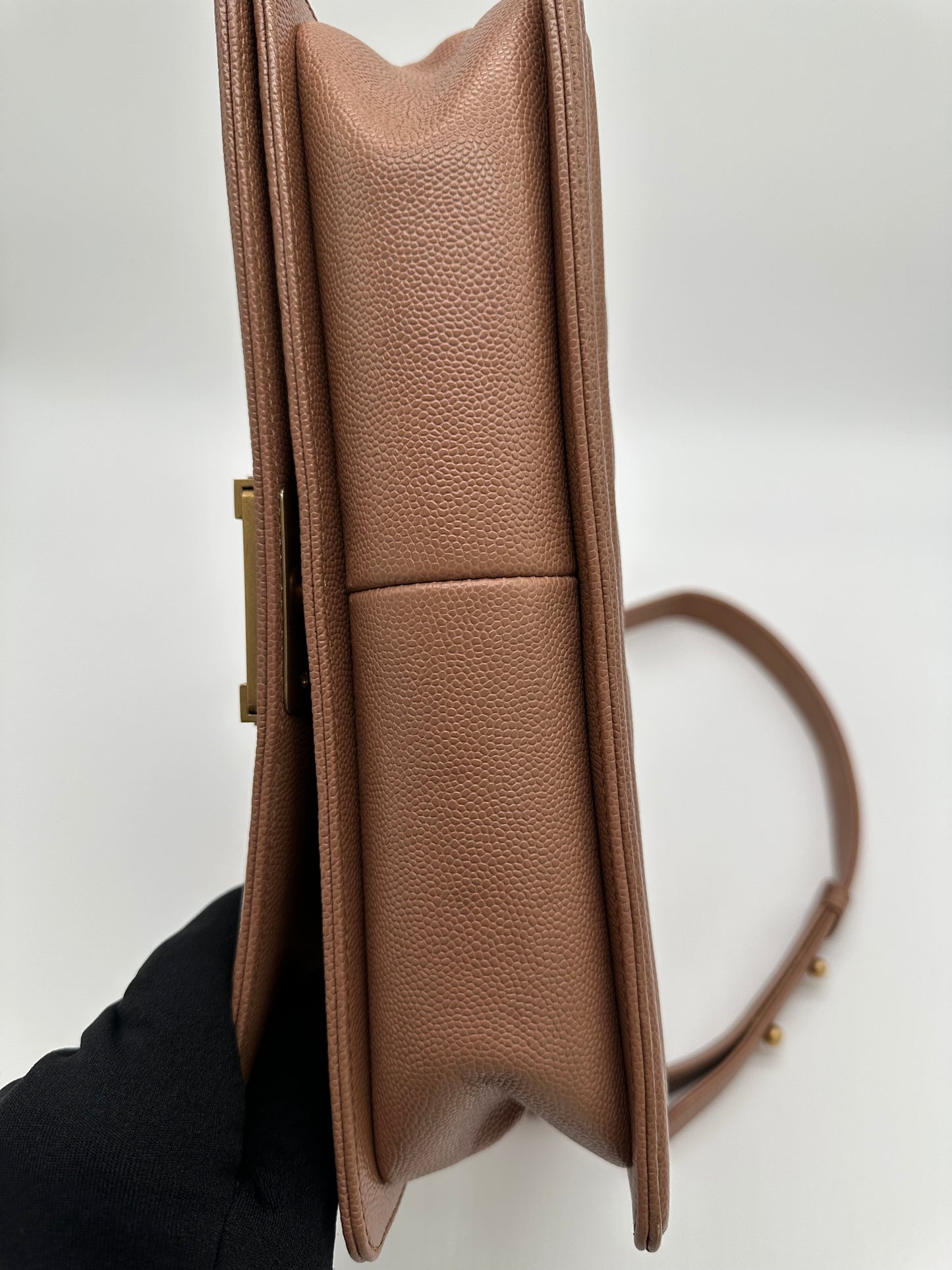 Luxury Soluciens Pre-owned Chanel boy bag in dark beige caviar leather