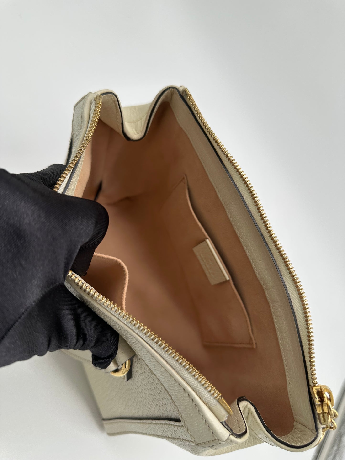 Luxury Soluciens Pre-owned Gucci Ophedia leather small tote