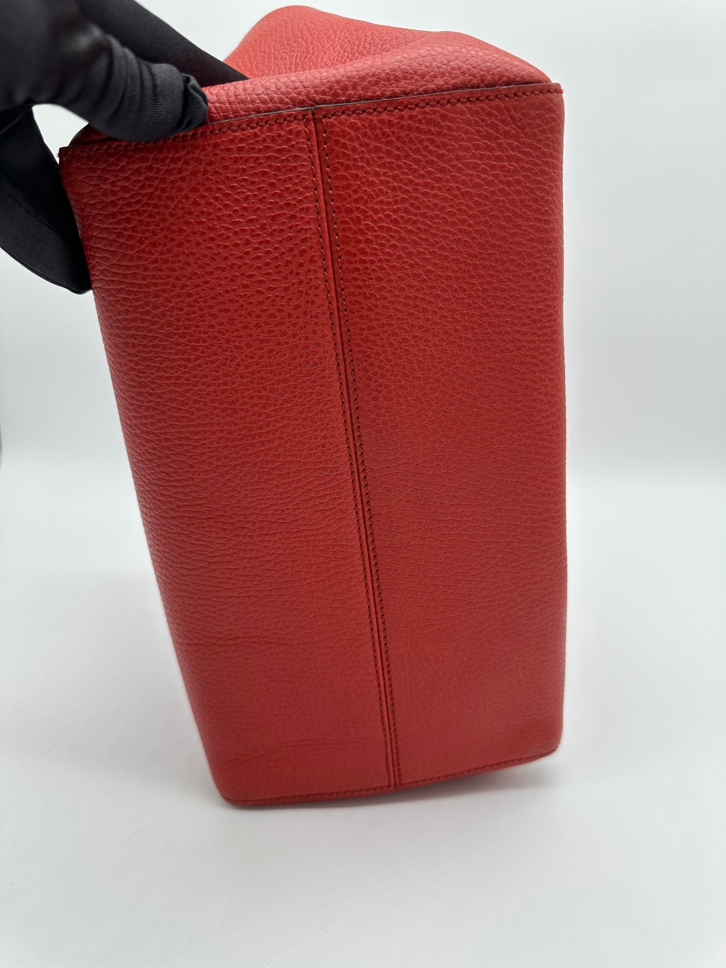 Luxury Soluciens Pre-owned Gucci Leather Tote in Red
