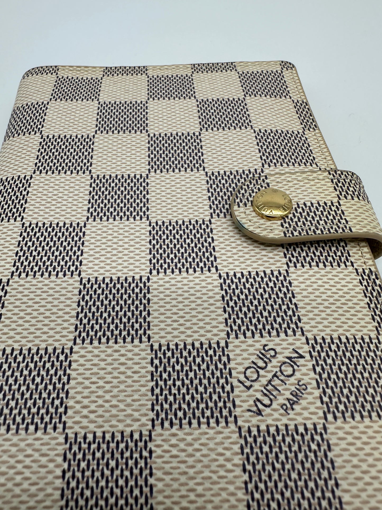 Luxury Soluciens Pre-owned Louis Vuitton Damier Azure Agenda in the PM size