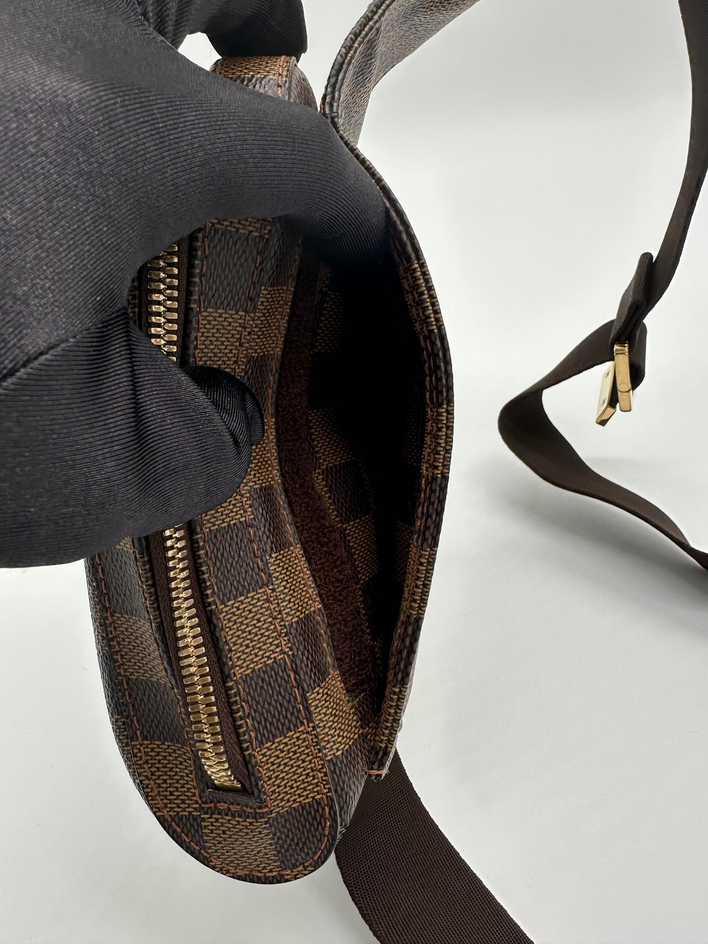Luxury Soluciens Pre-owned Louis Vuitton Damier Ebene Geronimos bum bag