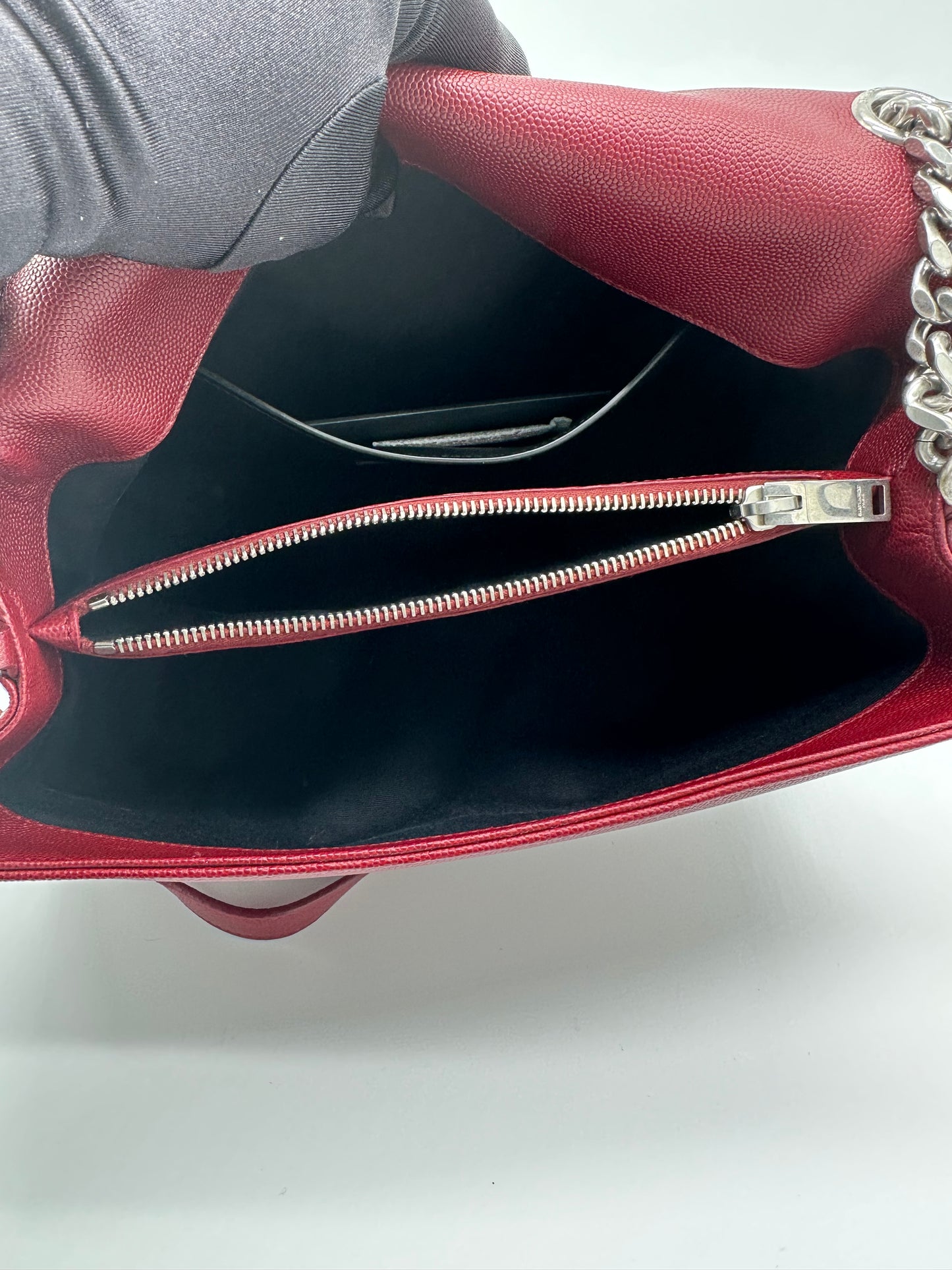 Luxury Soluciens Pre-Owned YSL Red Textured Flap Bag with Crossbody Strap
