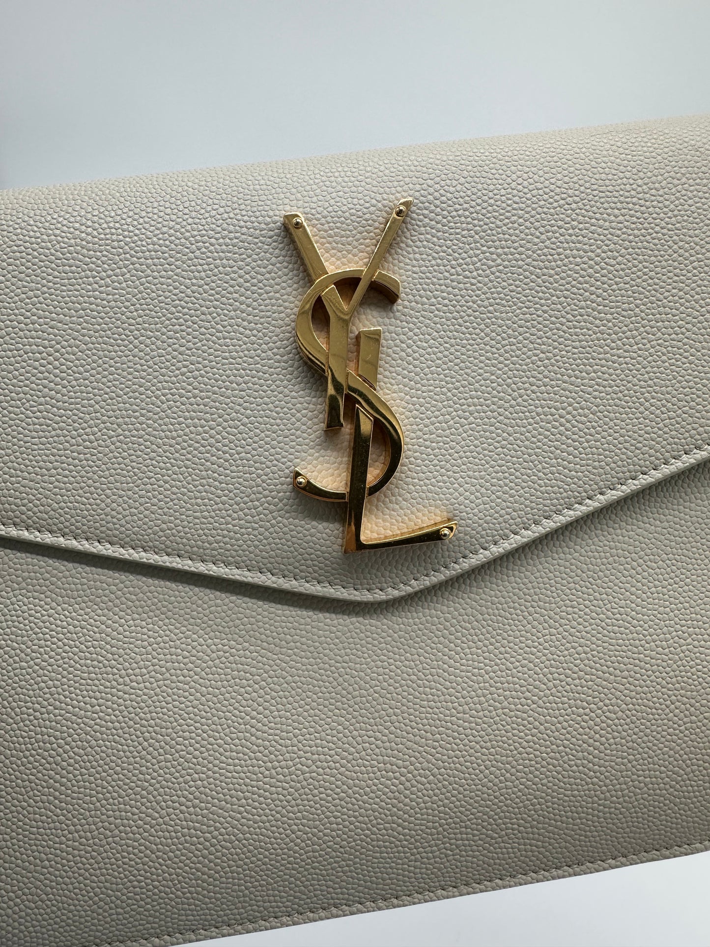 Luxury Soluciens Pre-owned YSL cream envelope clutch