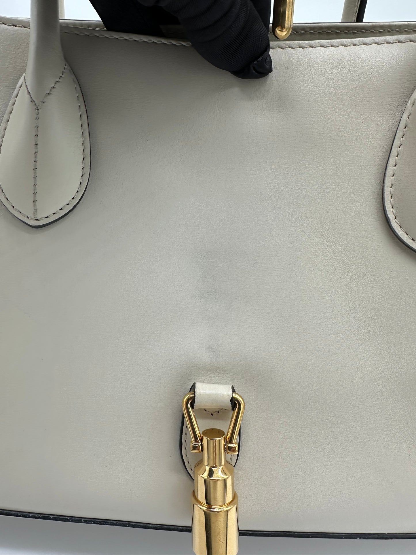 Luxury Soluciens Pre-Owned Gucci Medium tote in Off White Leather