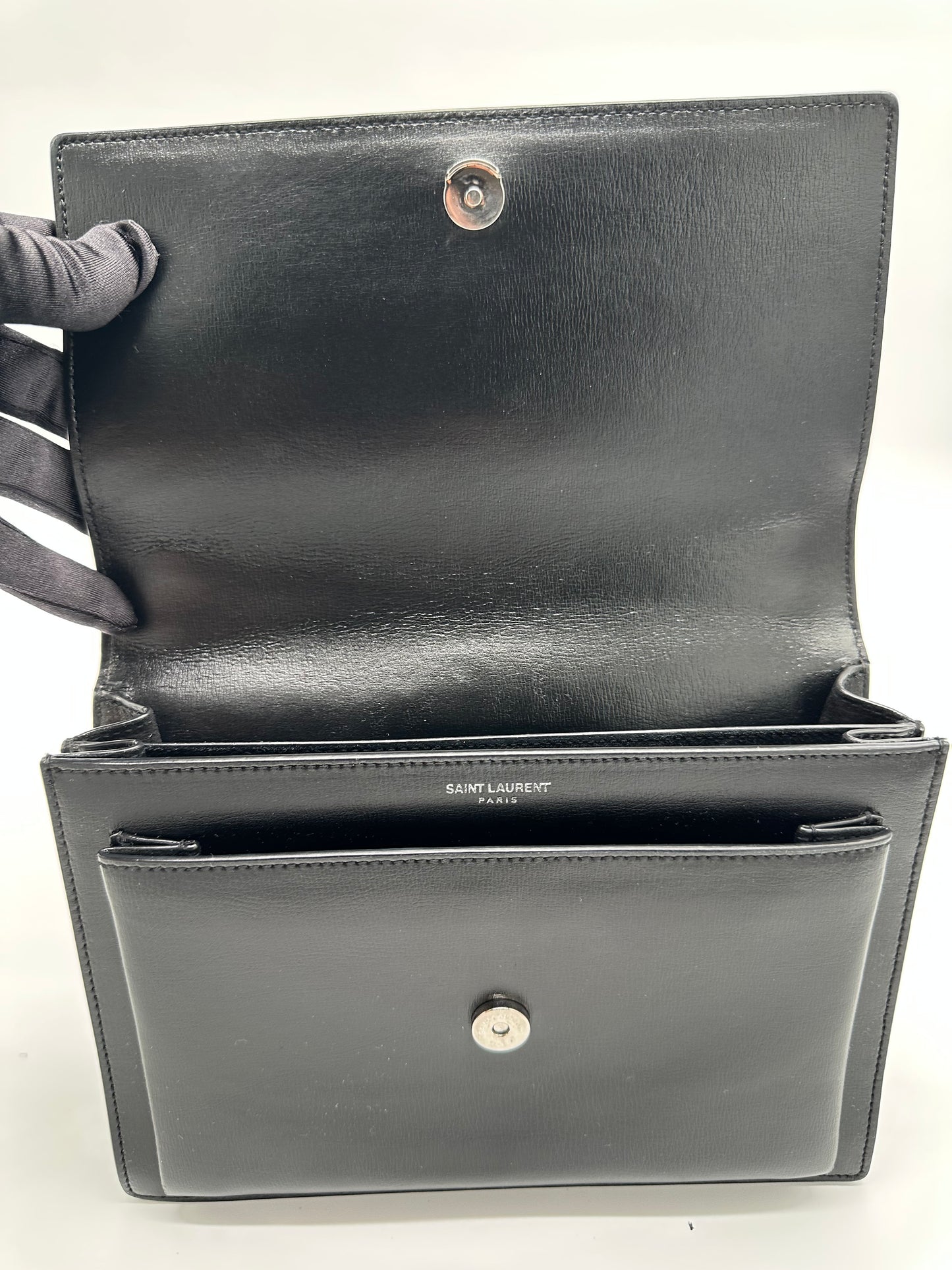 Luxury Soluciens Pre-Owned YSL Sunset Bag in Black Leather