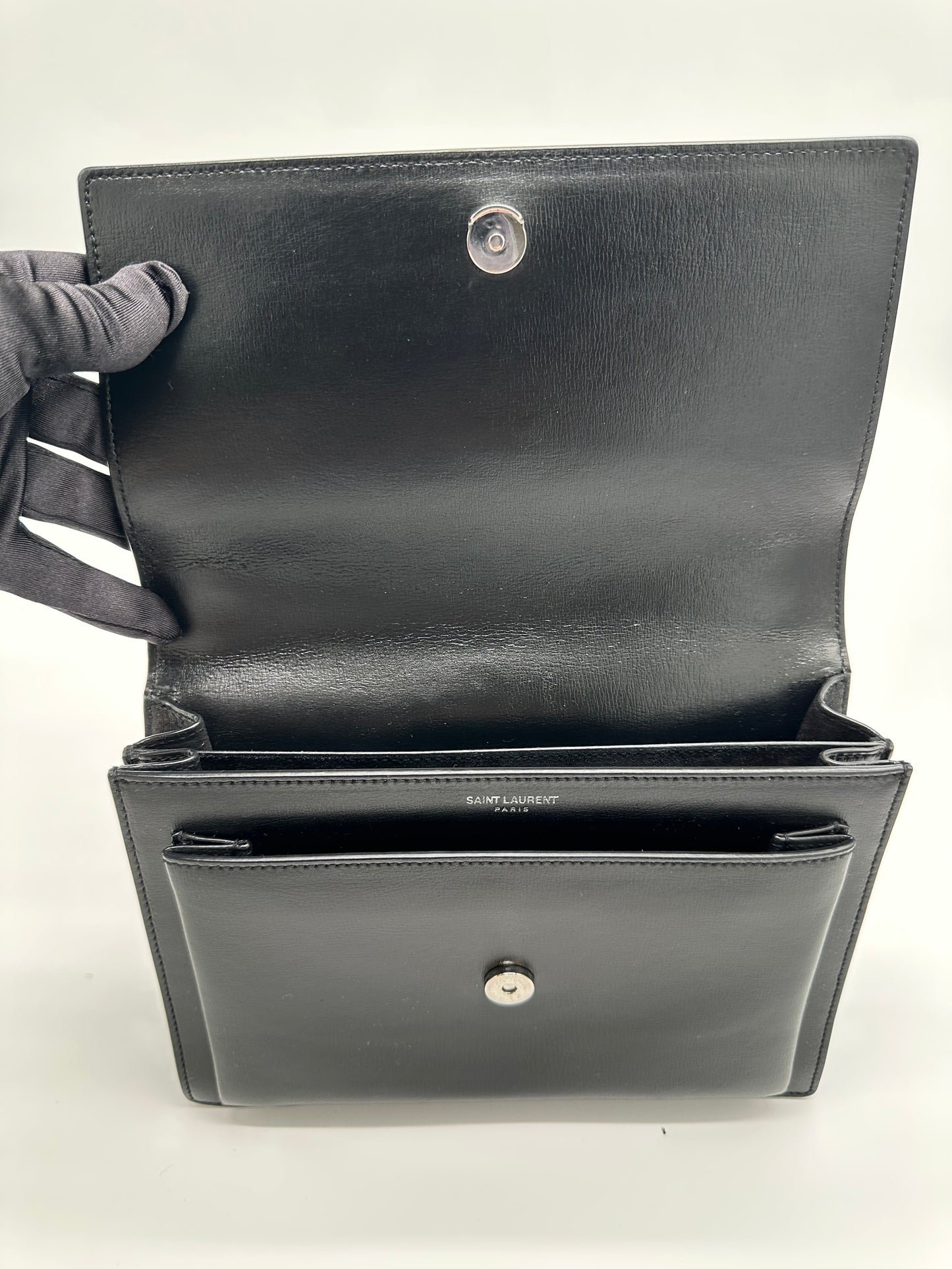 Luxury Soluciens Pre-Owned YSL Sunset Bag in Black Leather
