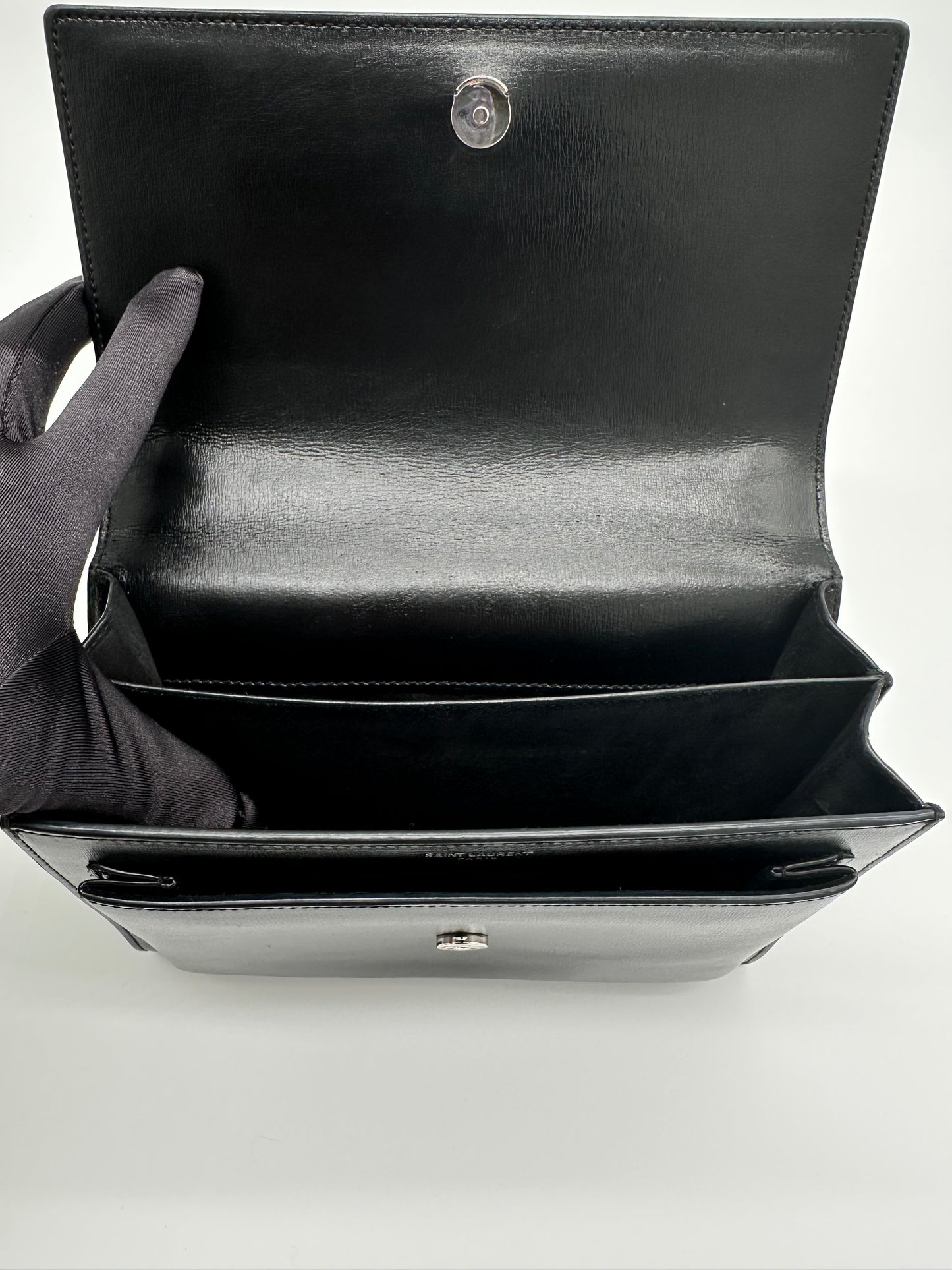 Luxury Soluciens Pre-Owned YSL Sunset Bag in Black Leather