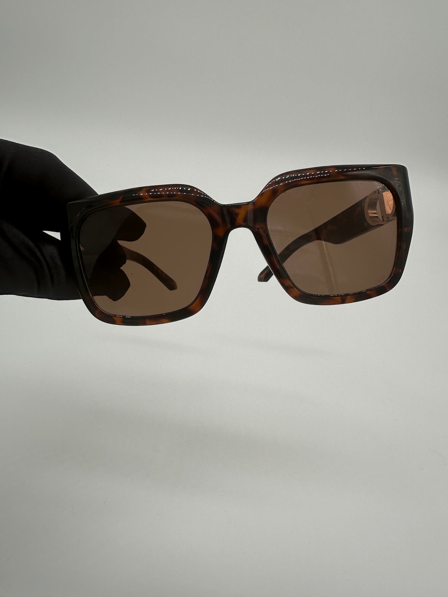 Luxury Soluciens Pre-owned DIOR Sunglasses