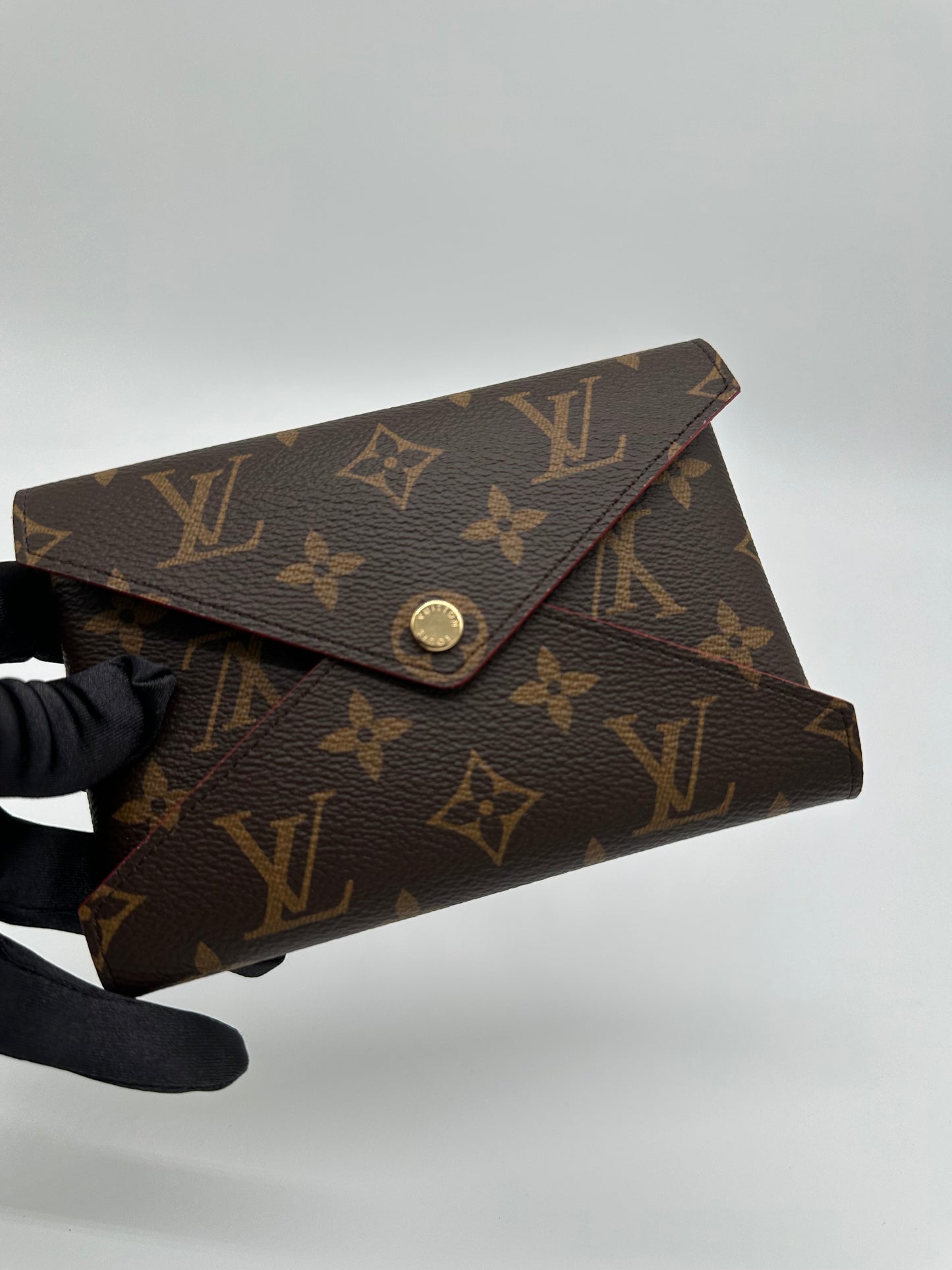 Luxury Soluciens Pre-Owned Louis Vuitton Monogram Canvas Envelope Pouch Set
