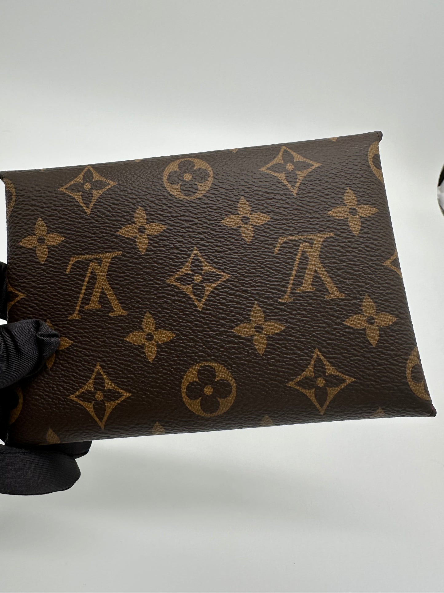 Luxury Soluciens Pre-Owned Louis Vuitton Monogram Canvas Envelope Pouch Set