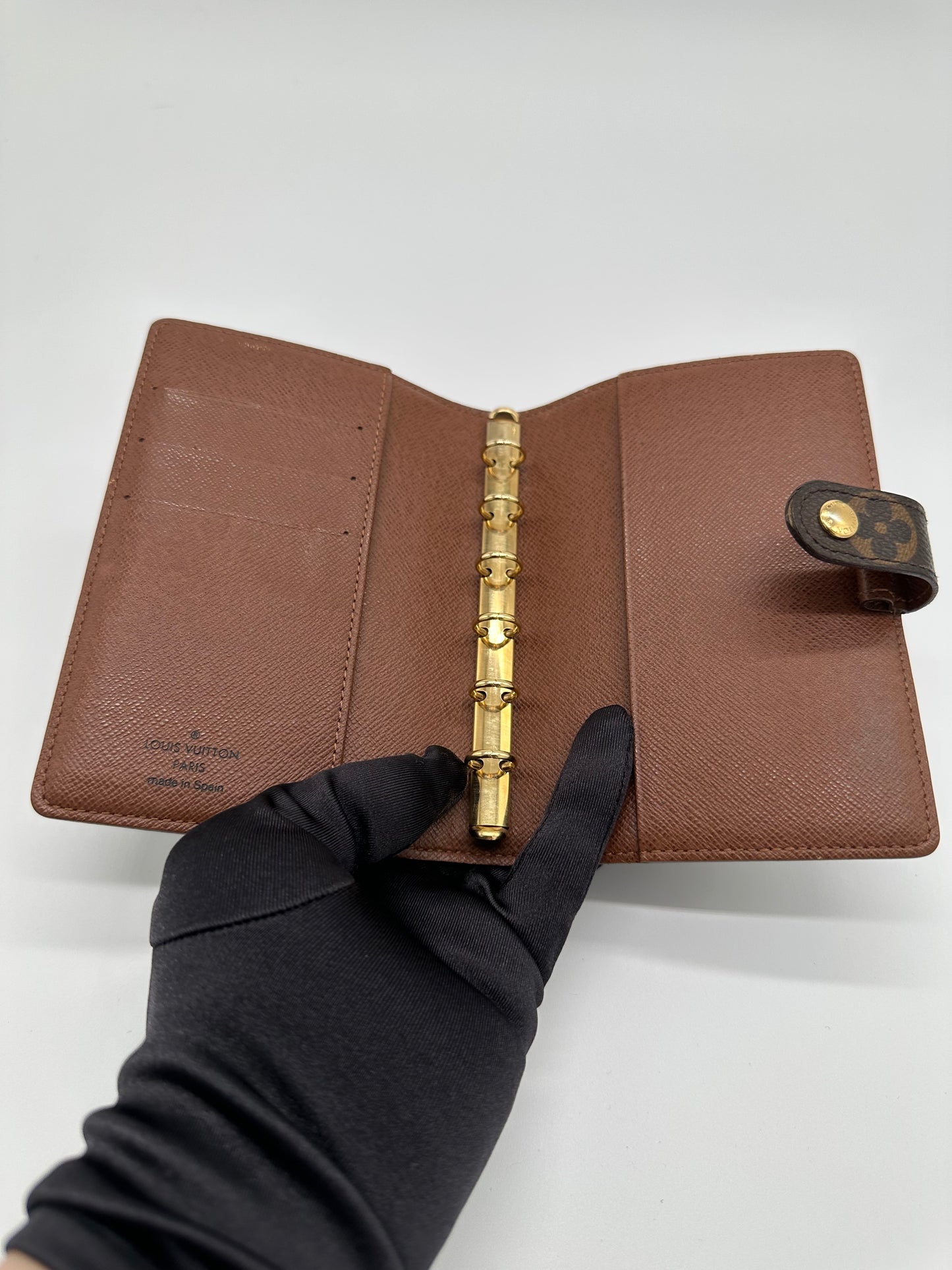 Luxury Soluciens Pre-Owned Louis Vuitton Monogram Canvas Small Agenda/Passport Holder