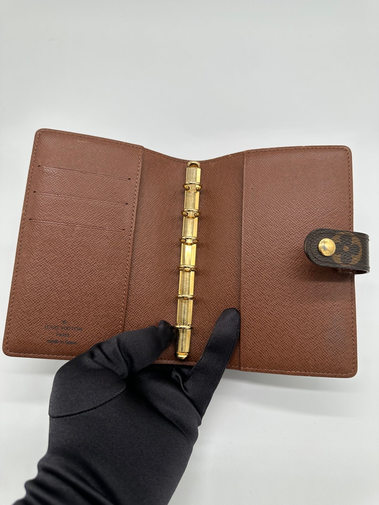 Luxury Soluciens Pre-Owned Louis Vuitton Monogram Canvas Small Agenda/Passport Holder