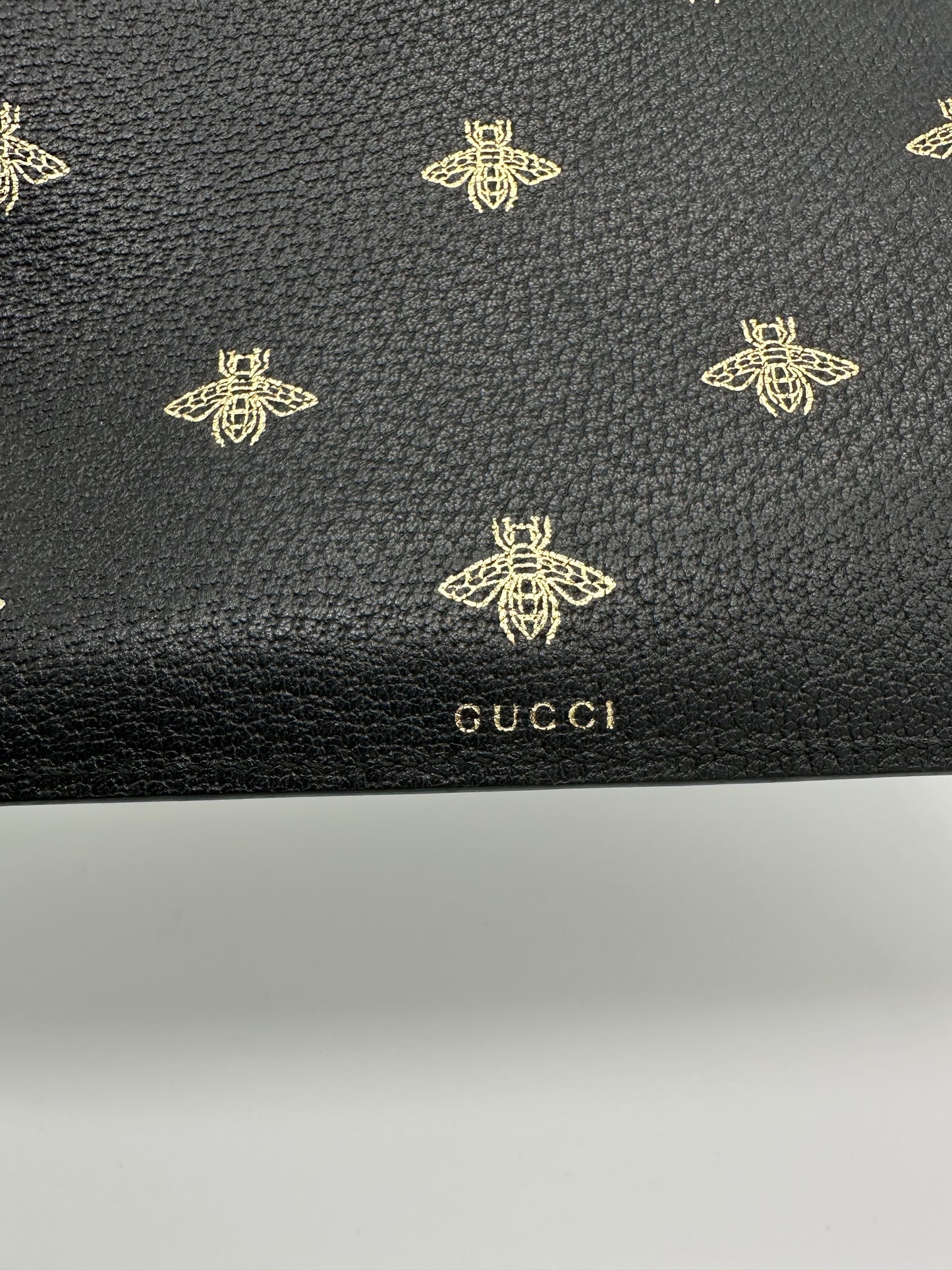 Luxury Soluciens Pre-Owned Large Black Leather Gucci Bee Clutch