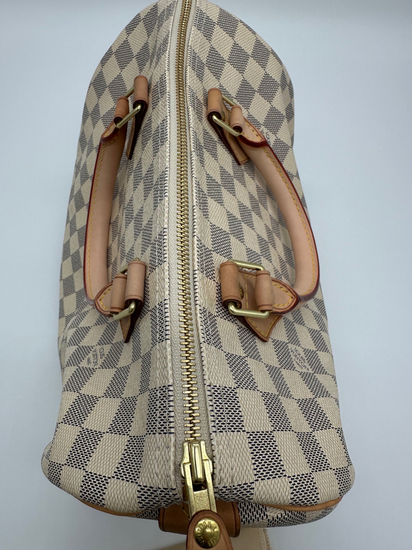 Luxury Soluciens Pre-Owned Louis Vuitton Speedy 30 in Damier Azur