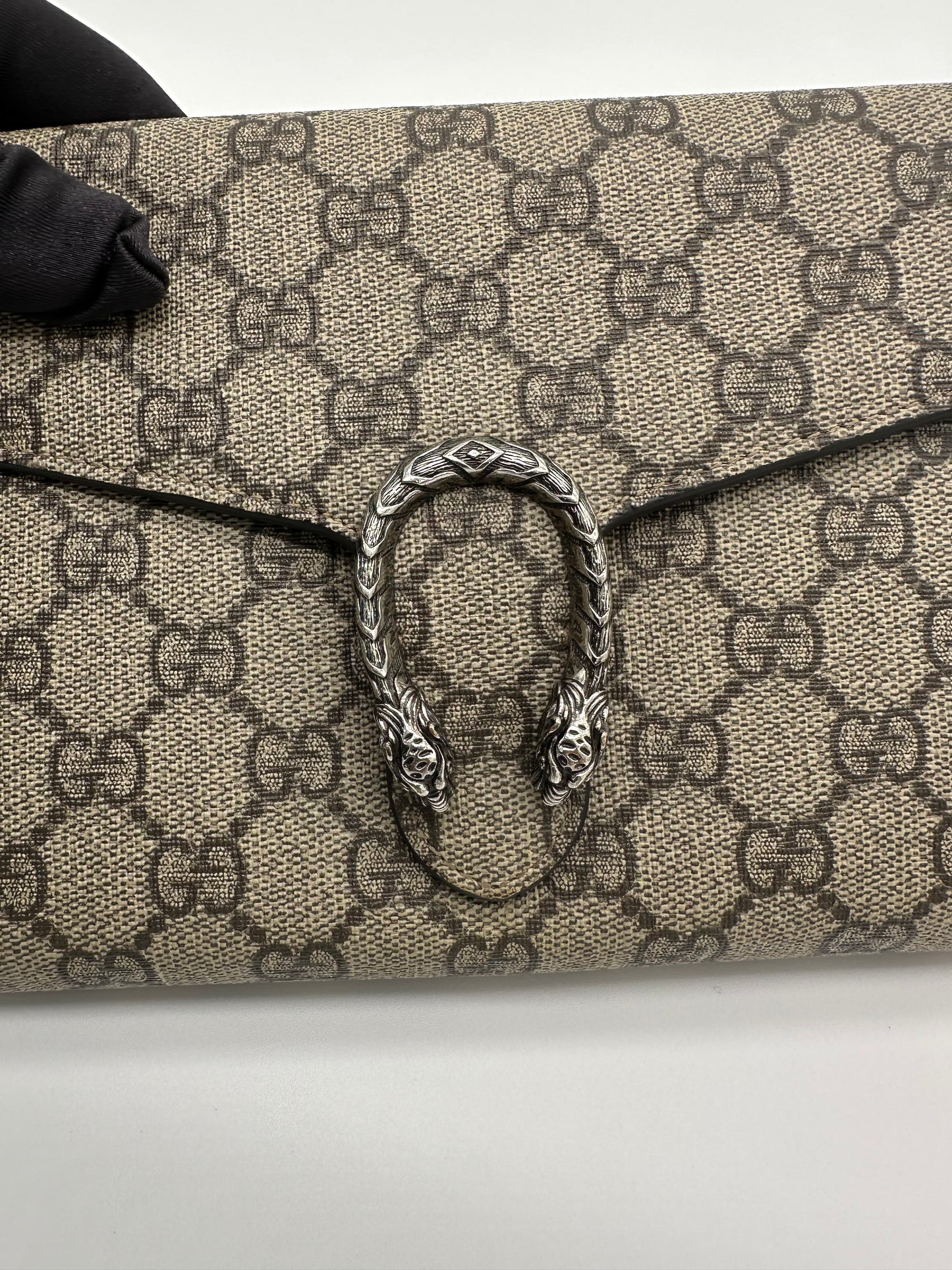 Luxury Soluciens Pre-Owned Gucci Dionysis Wallet on a Chain in Coated Canvas Monogram