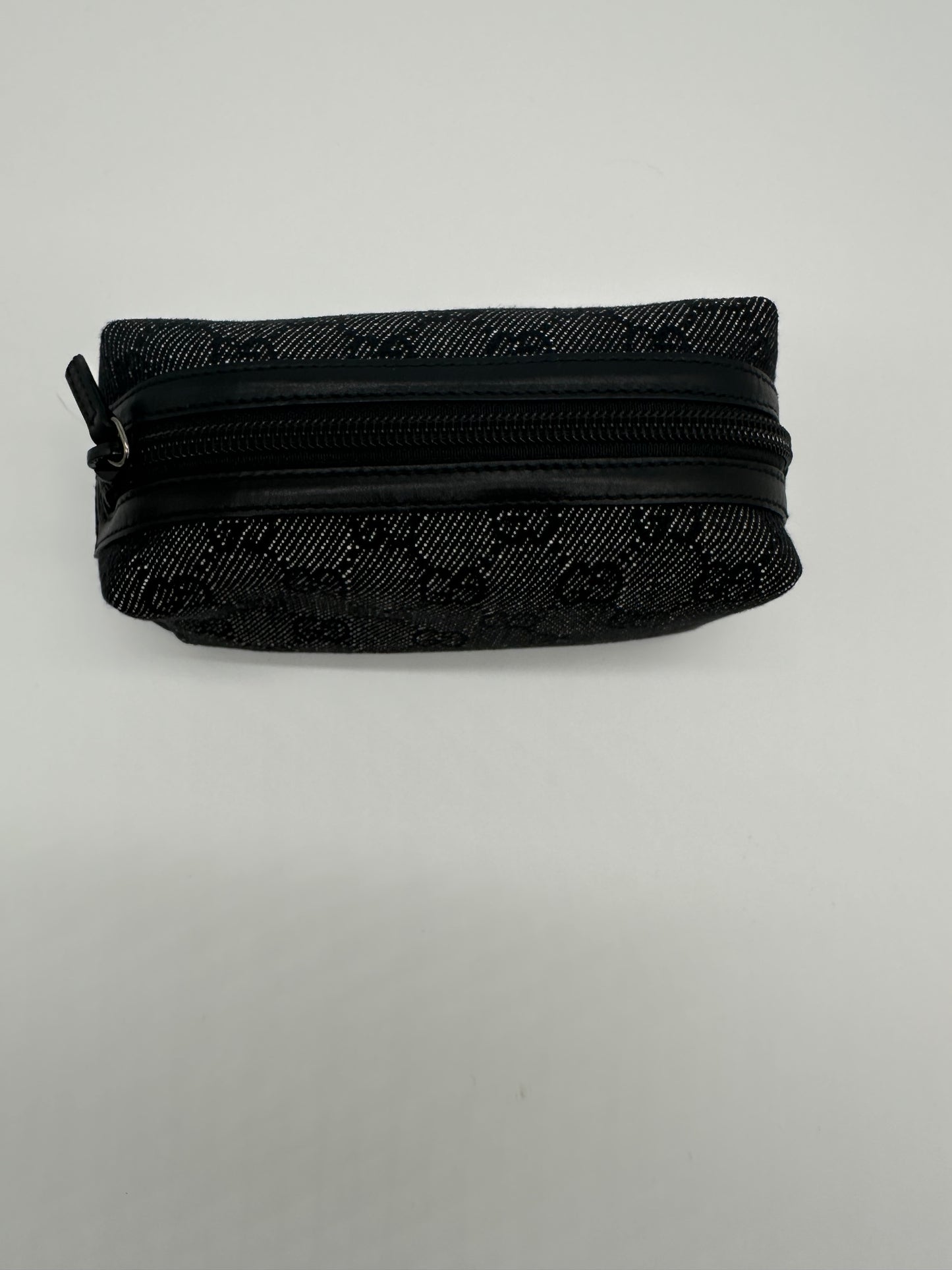 Luxury Soluciens Pre-owned Gucci Black Canvas and Leather Cosmetics Case