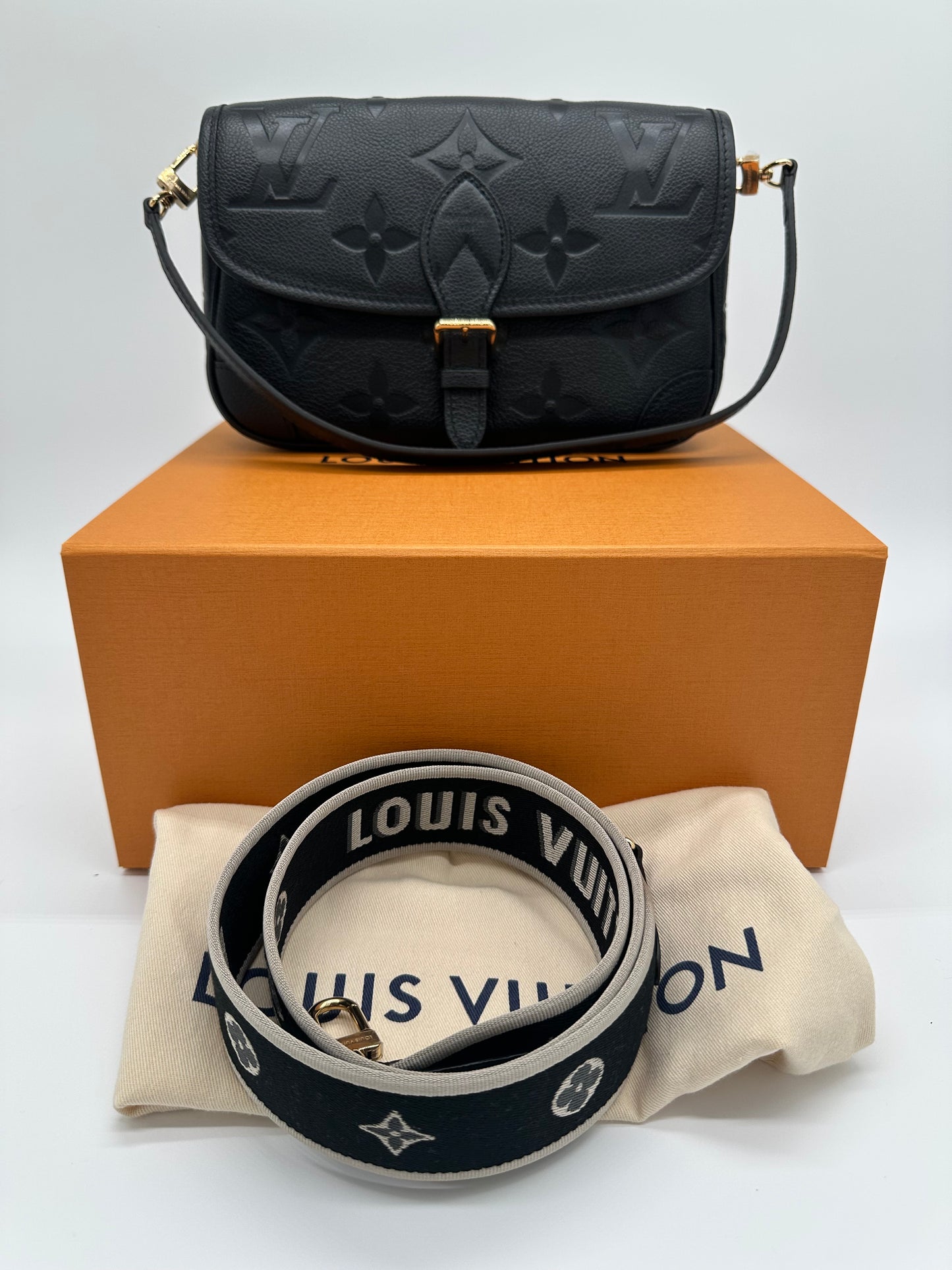 Luxury Soluciens Pre-Owned Diane Empriente Leather Bag