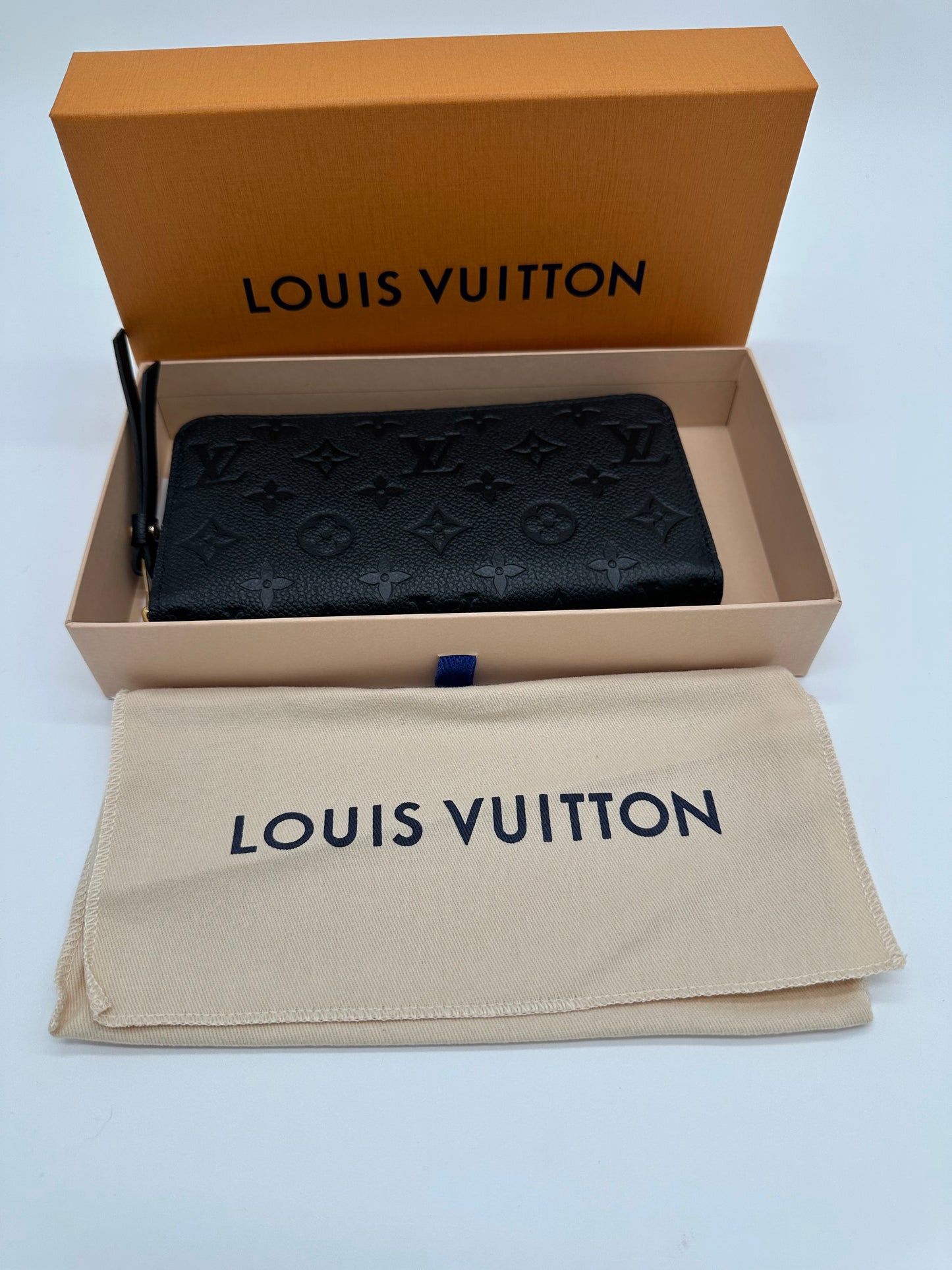 Luxury Soluciens Pre-owned Louis Vuitton Black Empreiente Leather Large Zippy Wallet