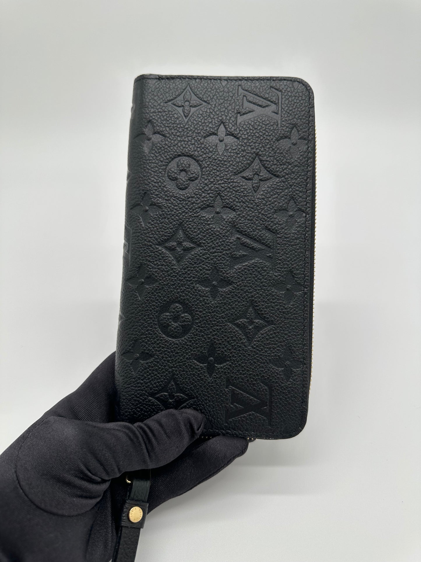 Luxury Soluciens Pre-owned Louis Vuitton Black Empreiente Leather Large Zippy Wallet