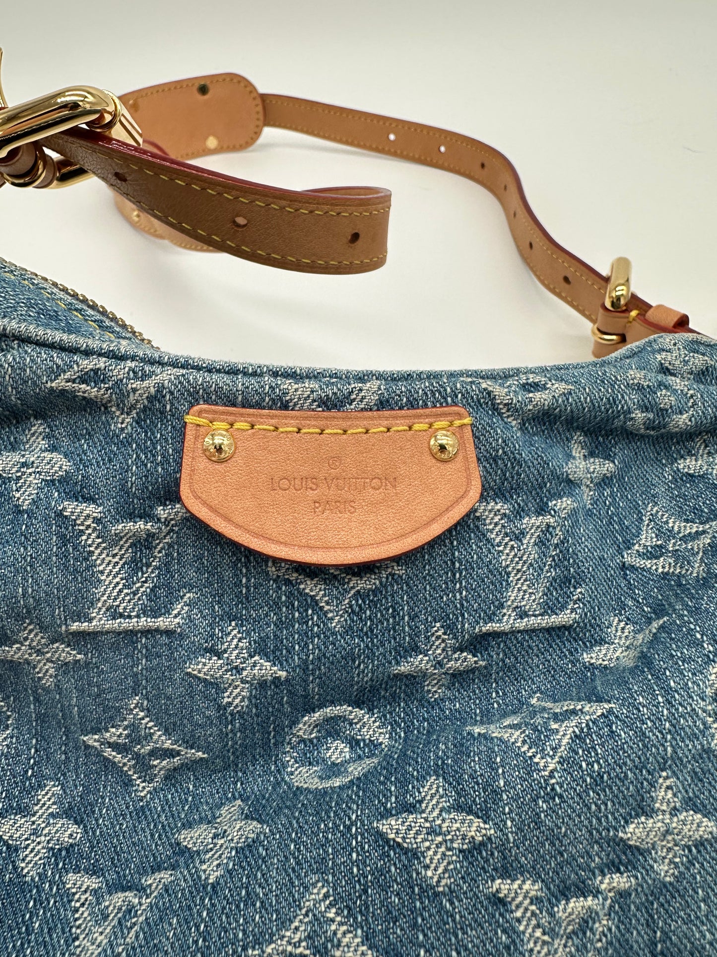 Luxury Soluciens Pre-owned Louis Vuitton Denim Double Croissant