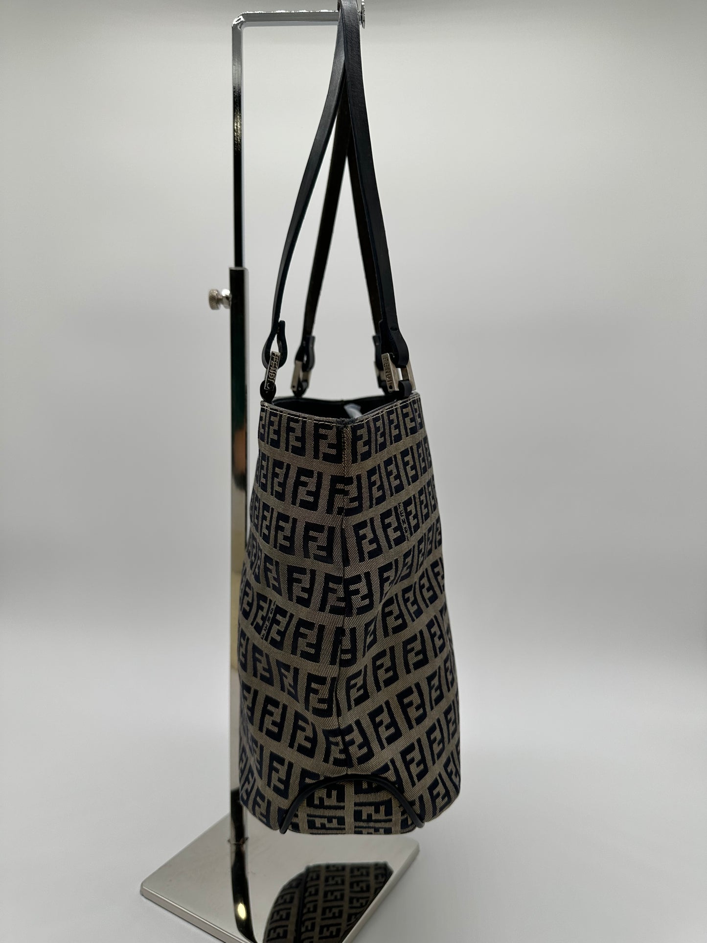 Luxury Soluciens Pre-owned Fendi monogram navy tote