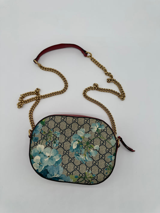Luxury Soluciens Pre-owned Gucci blue floral crossbody camera bag