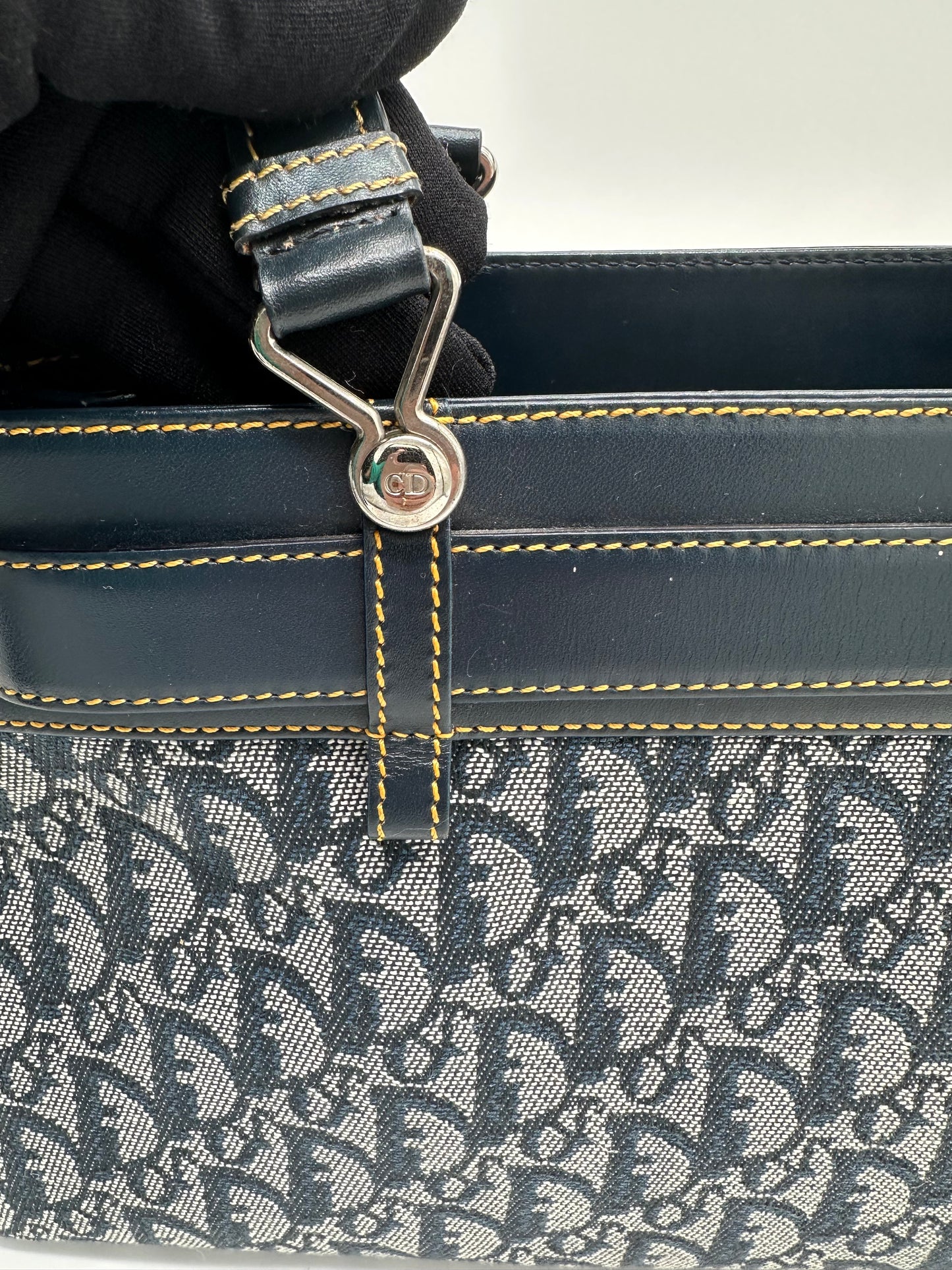 Luxury Soluciens Pre-owned Dior Vintage Navy Monogram east/west tote