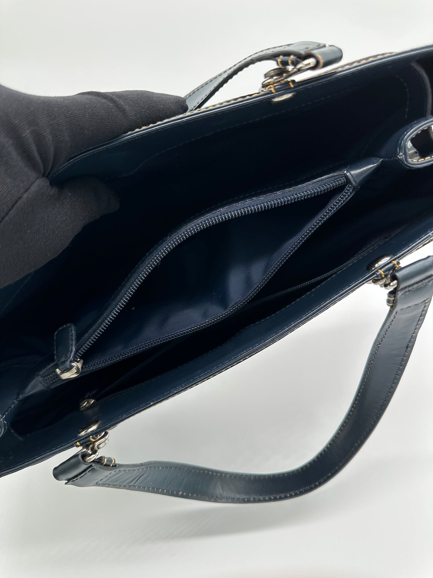 Luxury Soluciens Pre-owned Dior Vintage Navy Monogram east/west tote