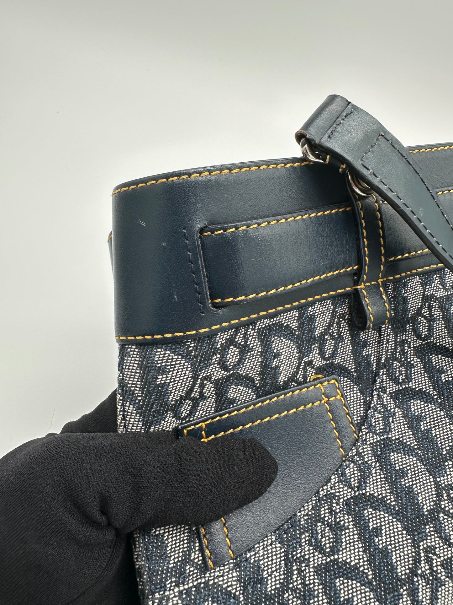 Luxury Soluciens Pre-owned Dior Vintage Navy Monogram east/west tote