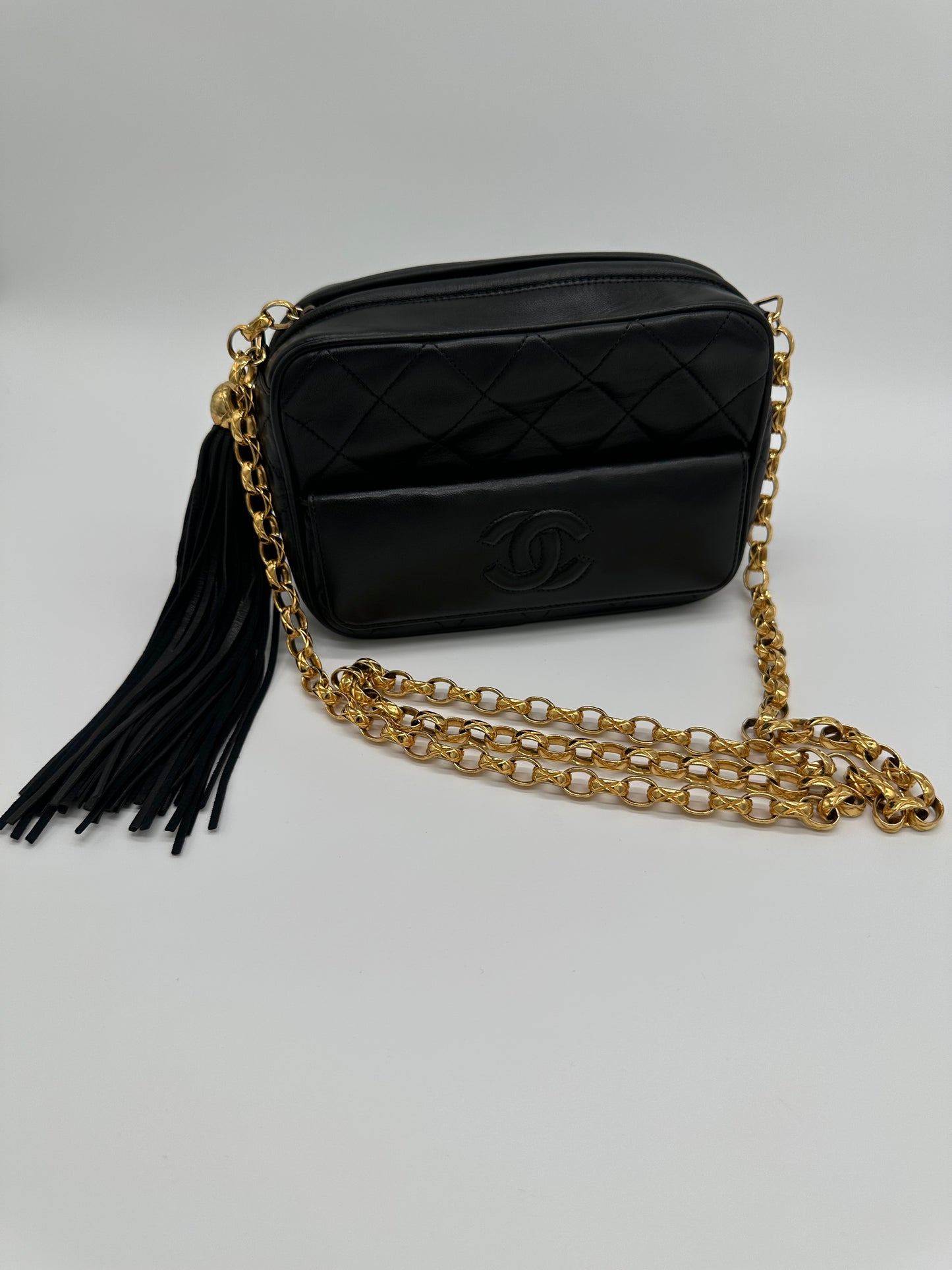 Luxury Soluciens Pre-owned Chanel Vintage lambskin camera bag with fringe tassel detail
