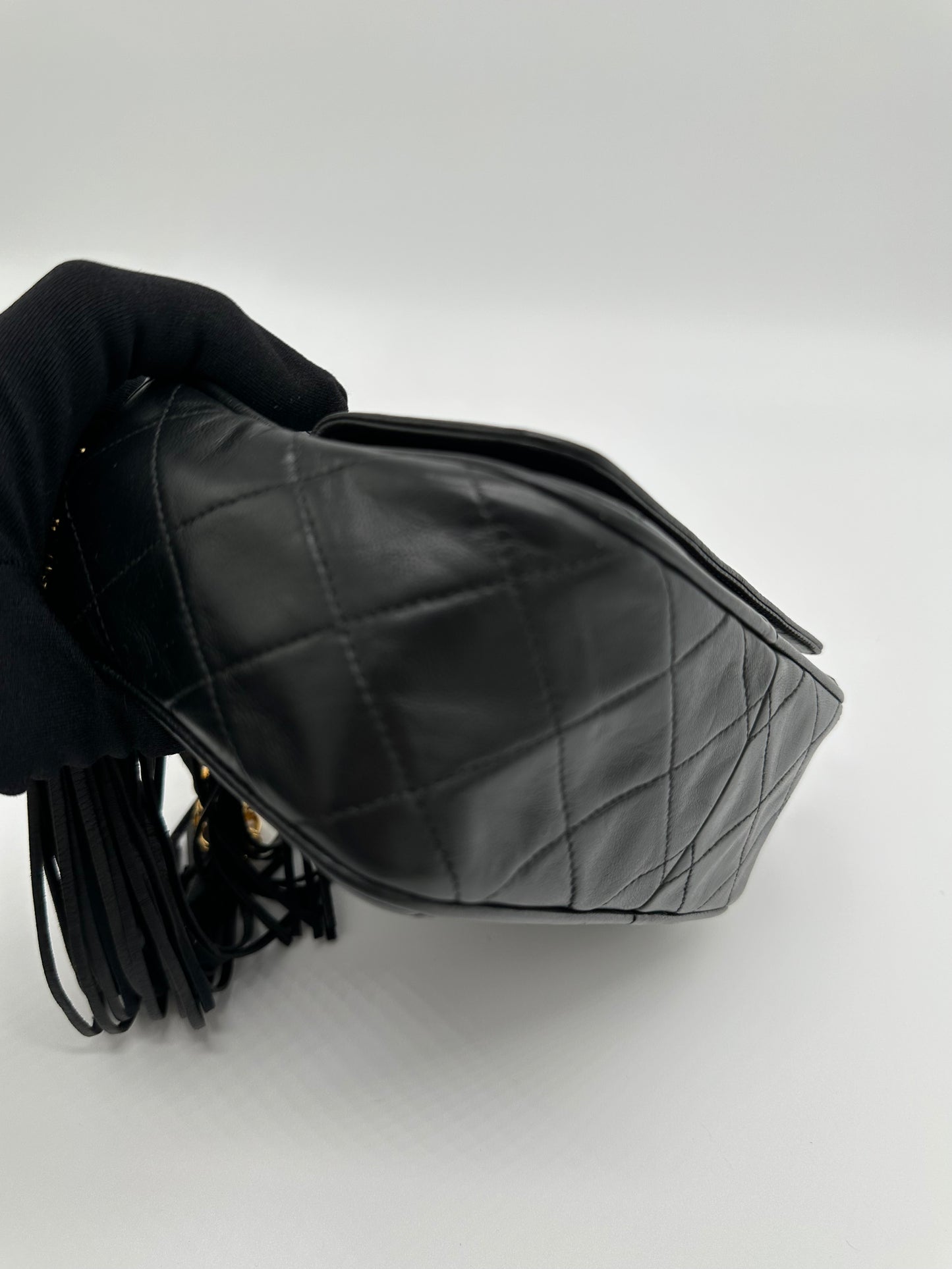 Luxury Soluciens Pre-owned Chanel Vintage lambskin camera bag with fringe tassel detail