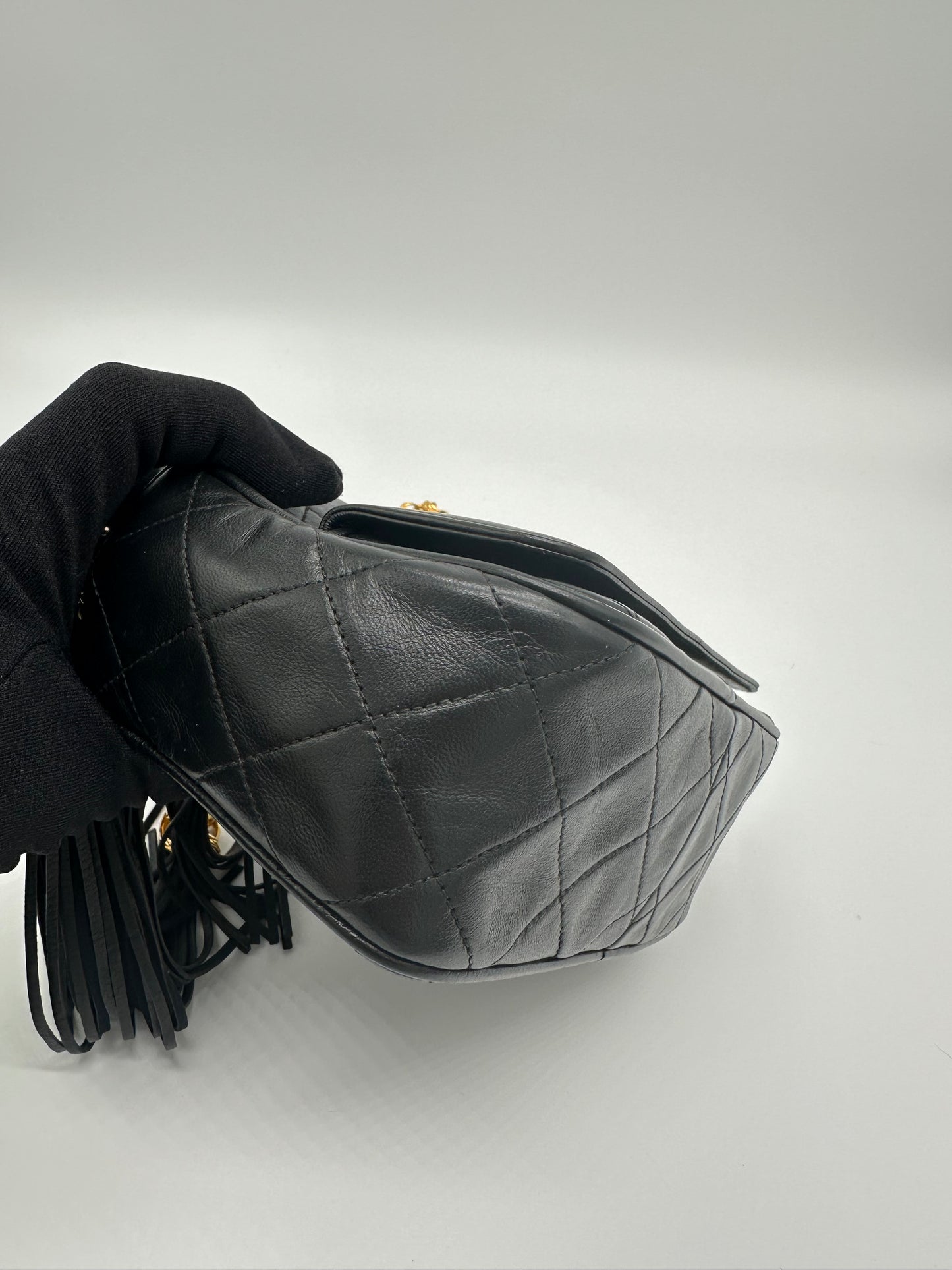 Luxury Soluciens Pre-owned Chanel Vintage lambskin camera bag with fringe tassel detail