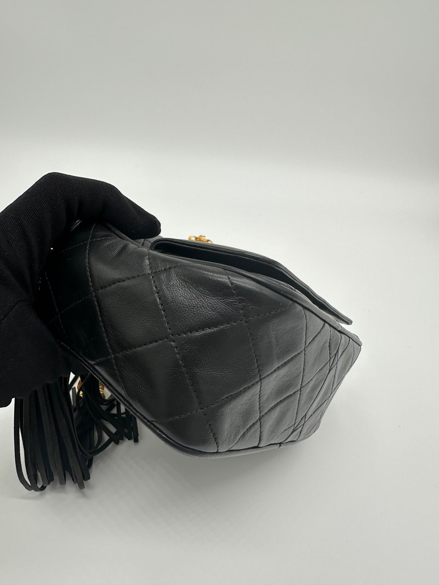 Luxury Soluciens Pre-owned Chanel Vintage lambskin camera bag with fringe tassel detail