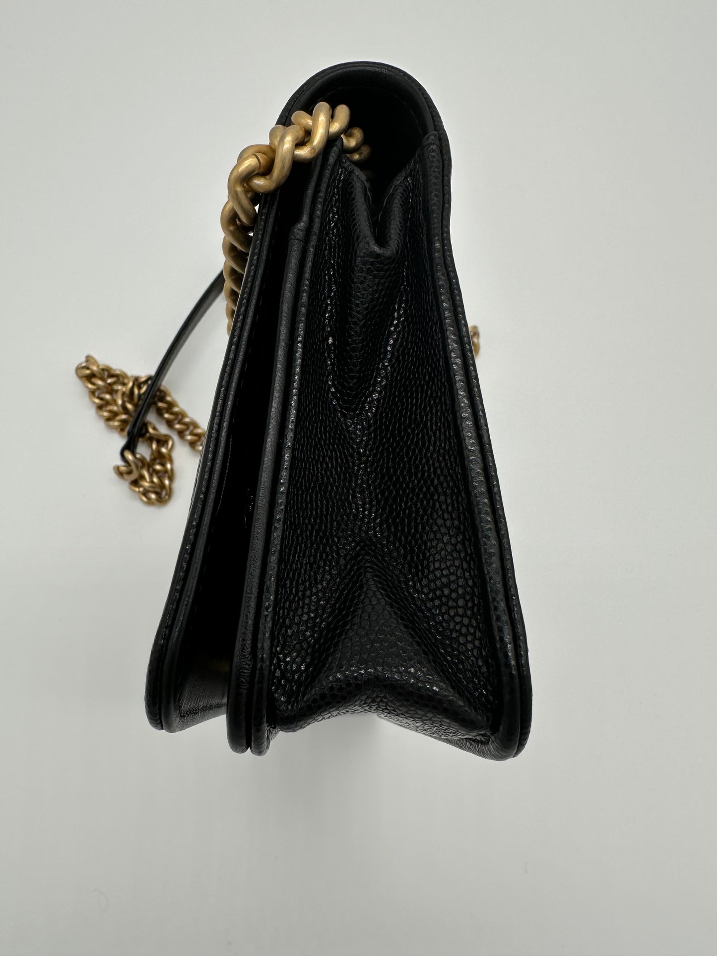 Luxury Soluciens Pre-Owned Chanel Wallet On a Chain in Black Caviar Leather