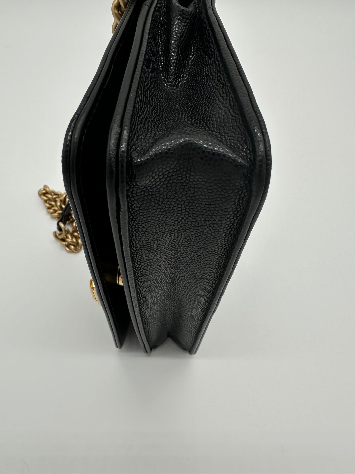 Luxury Soluciens Pre-Owned Chanel Wallet On a Chain in Black Caviar Leather